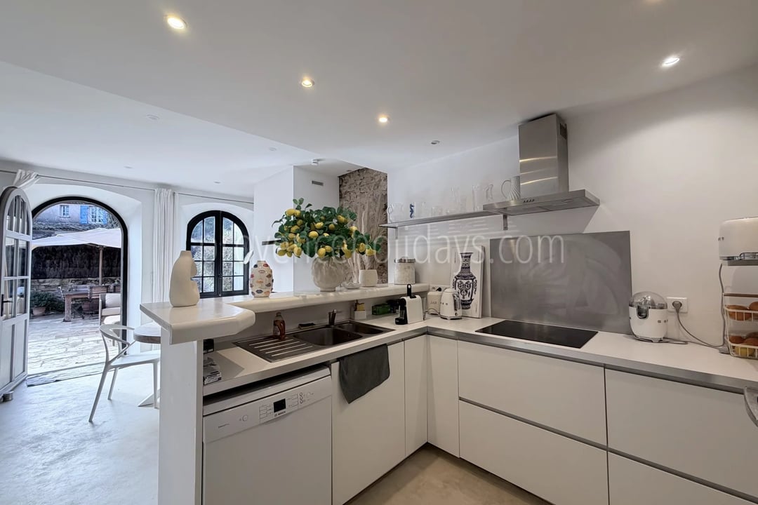 6 - Single-storey mas in Gassin: Villa: Interior