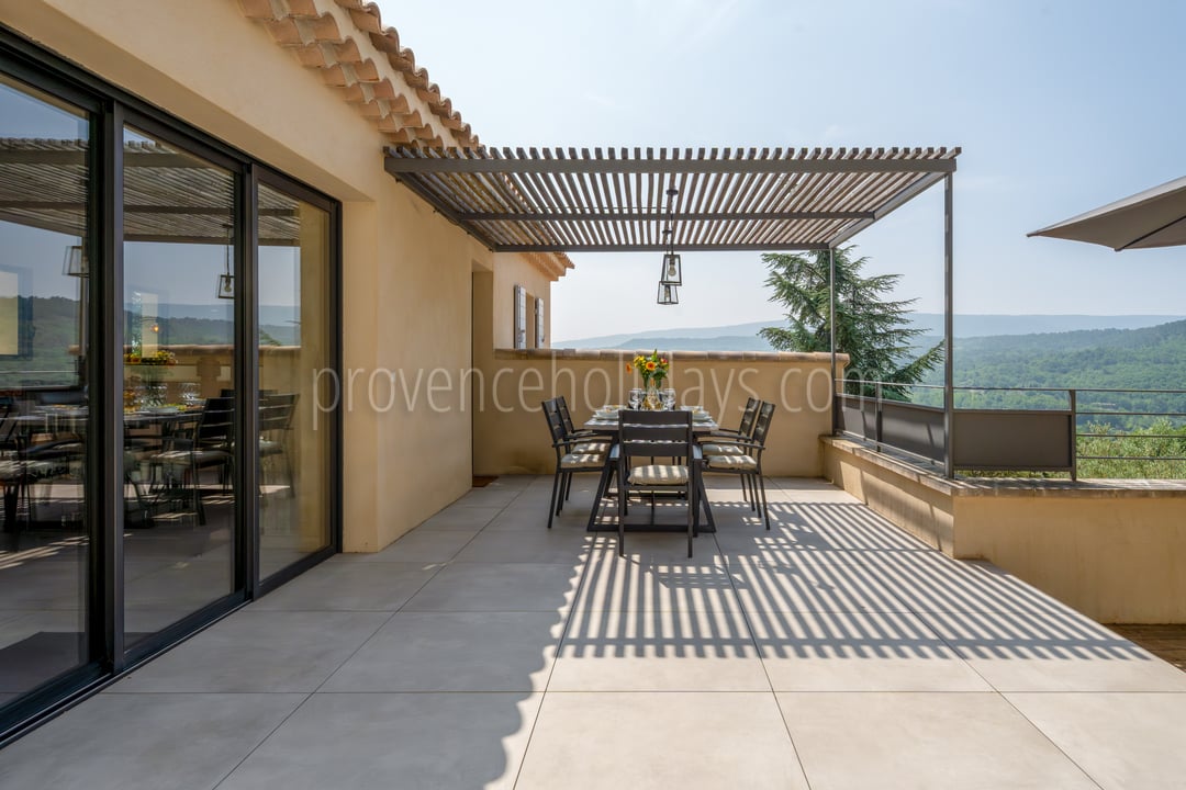 21 - Le Belvédère Provençal: Villa: Exterior