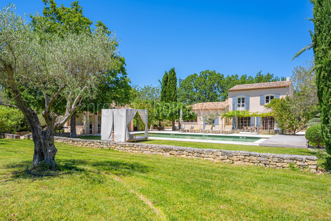 64 - Horizon Sainte-Victoire: Villa: Exterior