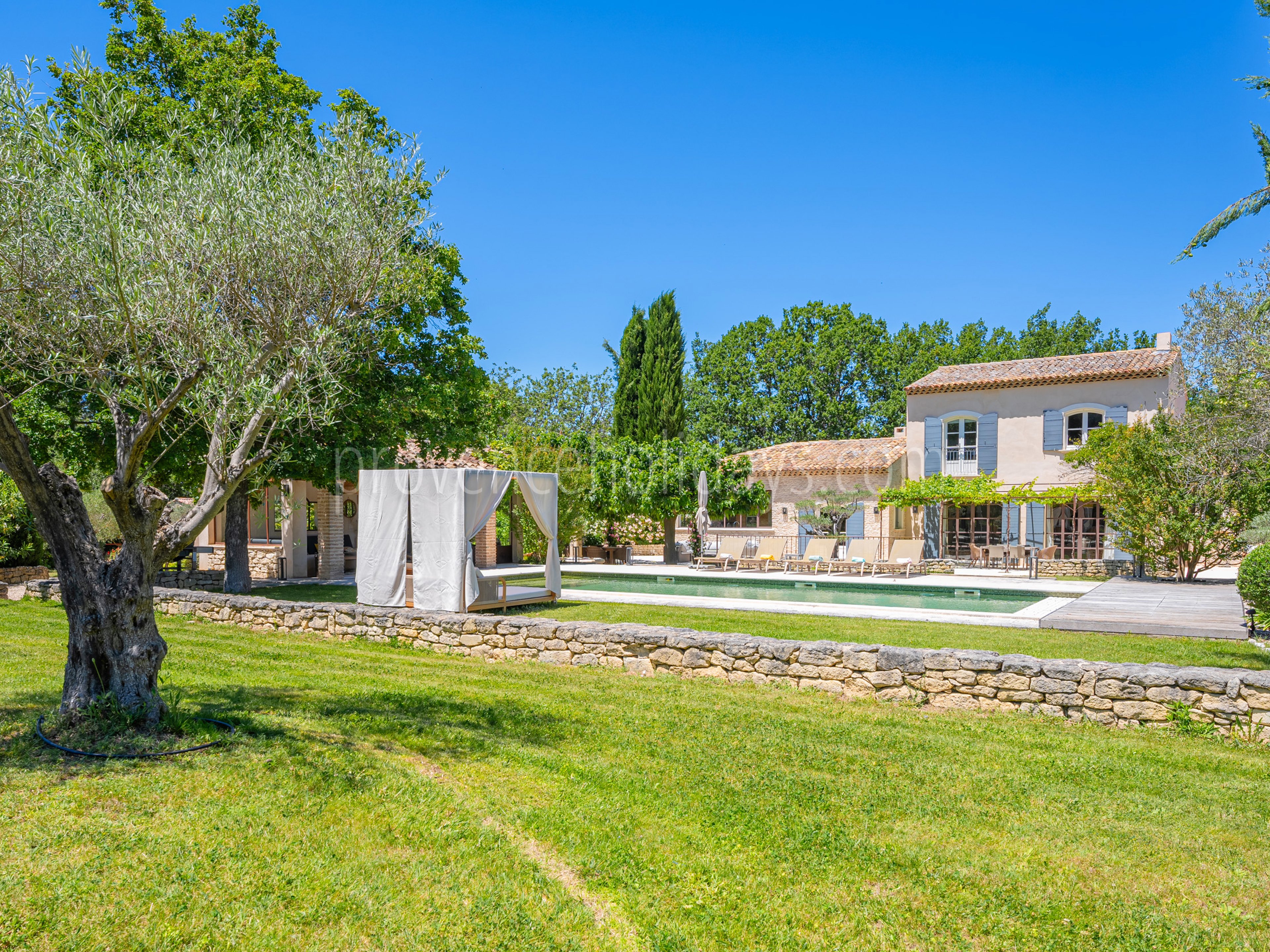 64 - Horizon Sainte-Victoire: Villa: Exterior