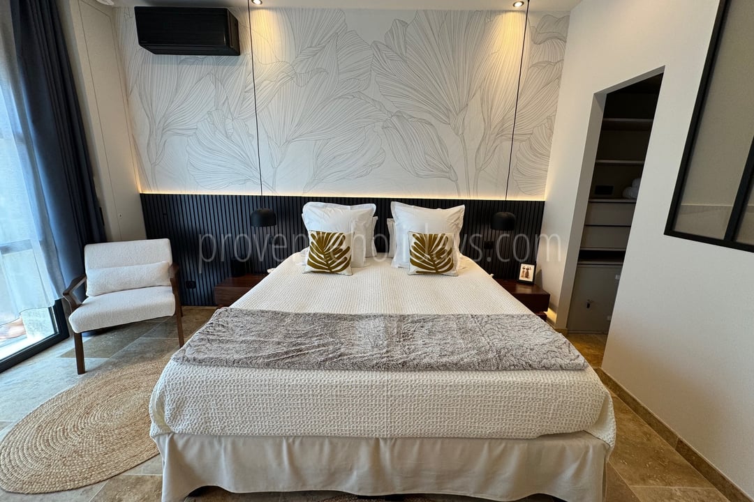 42 - Mas de l\'Oiseau: Villa: Bedroom