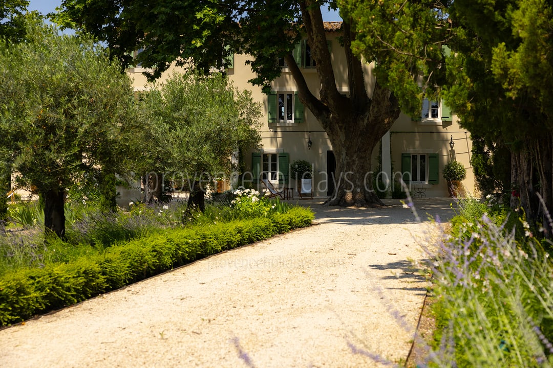 13 - La Bastide Lavande: Villa: Exterior