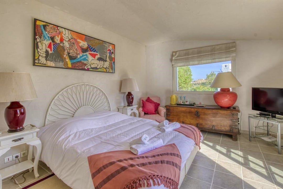 49 - Azur Sérénité: Villa: Bedroom