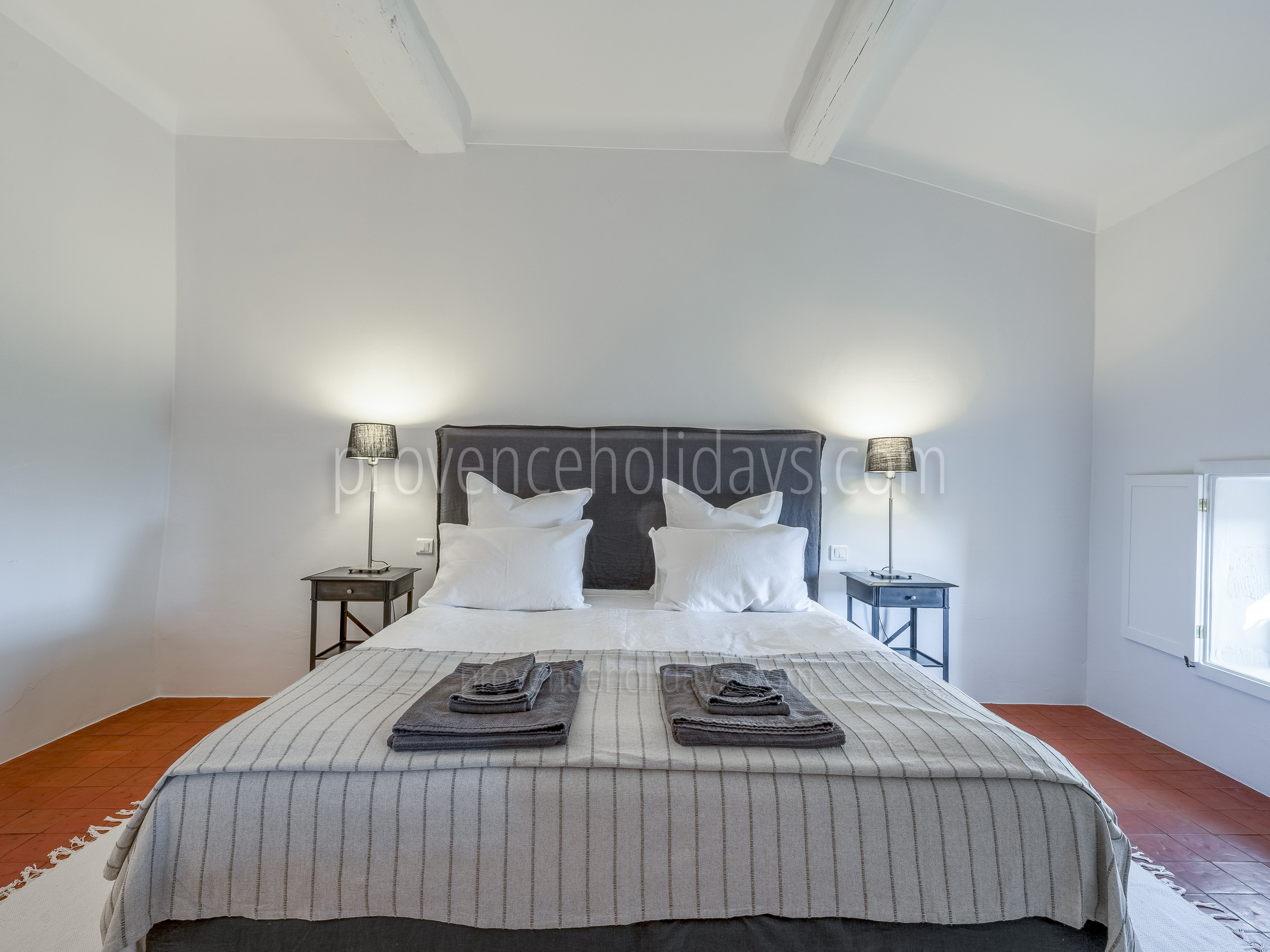 22 - L\'Amandière: Villa: Bedroom