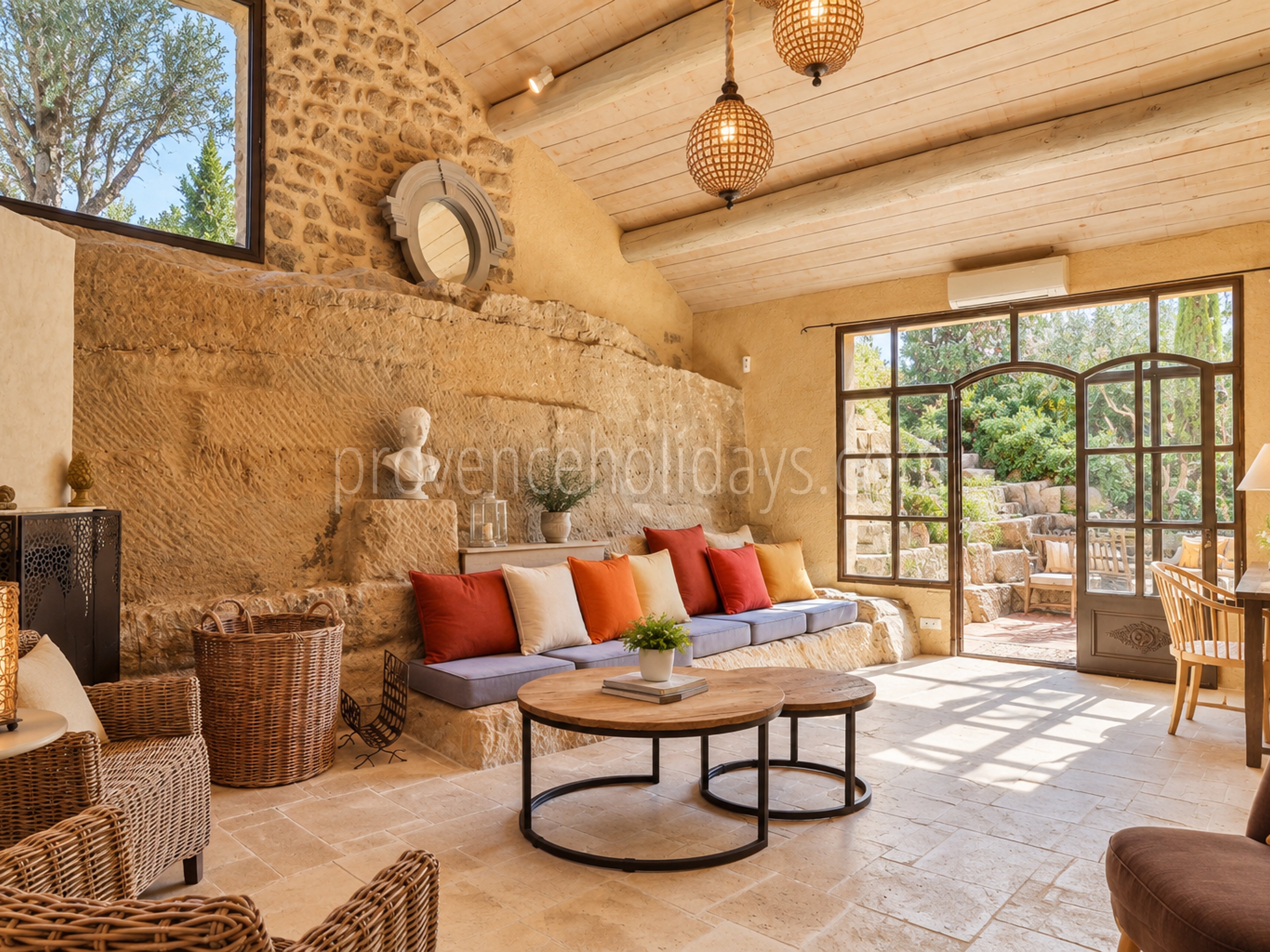 14 - Mas de Beaumes: Villa: Interior