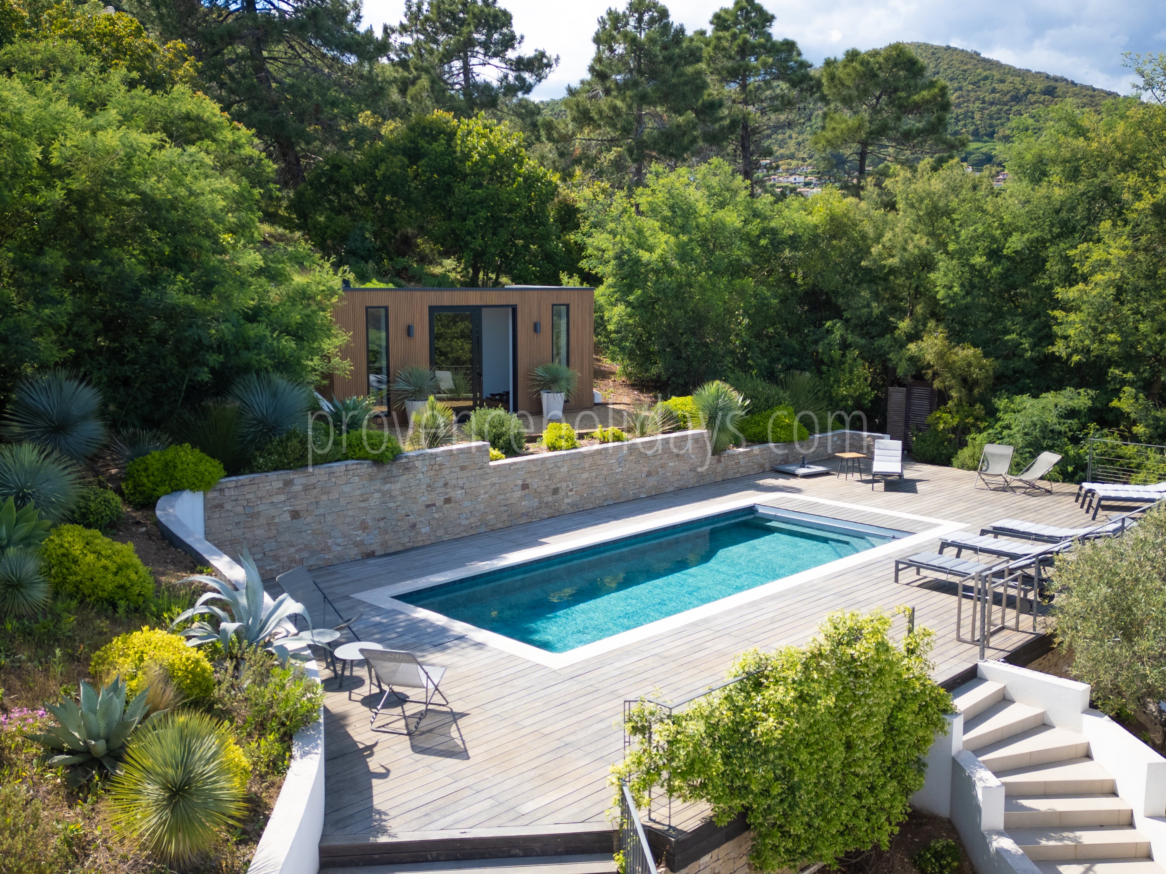 16 - Villa Maria: Villa: Exterior
