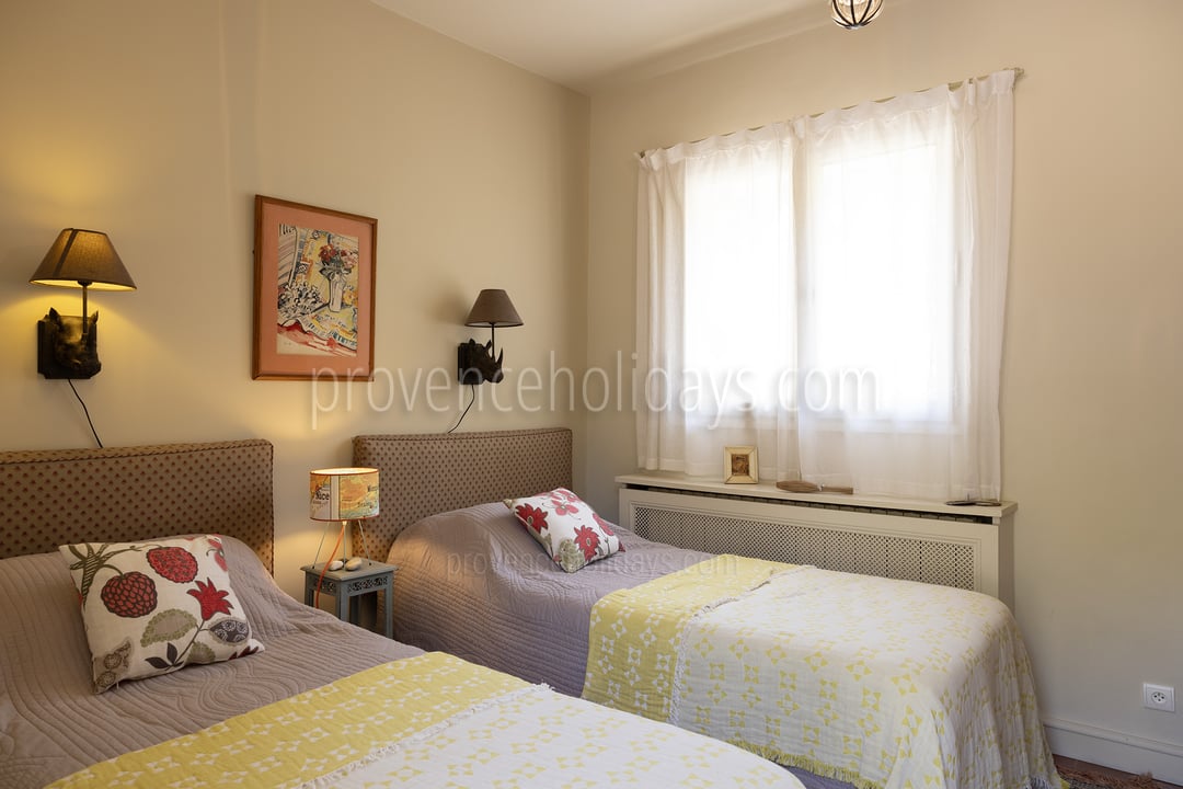 38 - Mas de Saint-Hilaire: Villa: Bedroom