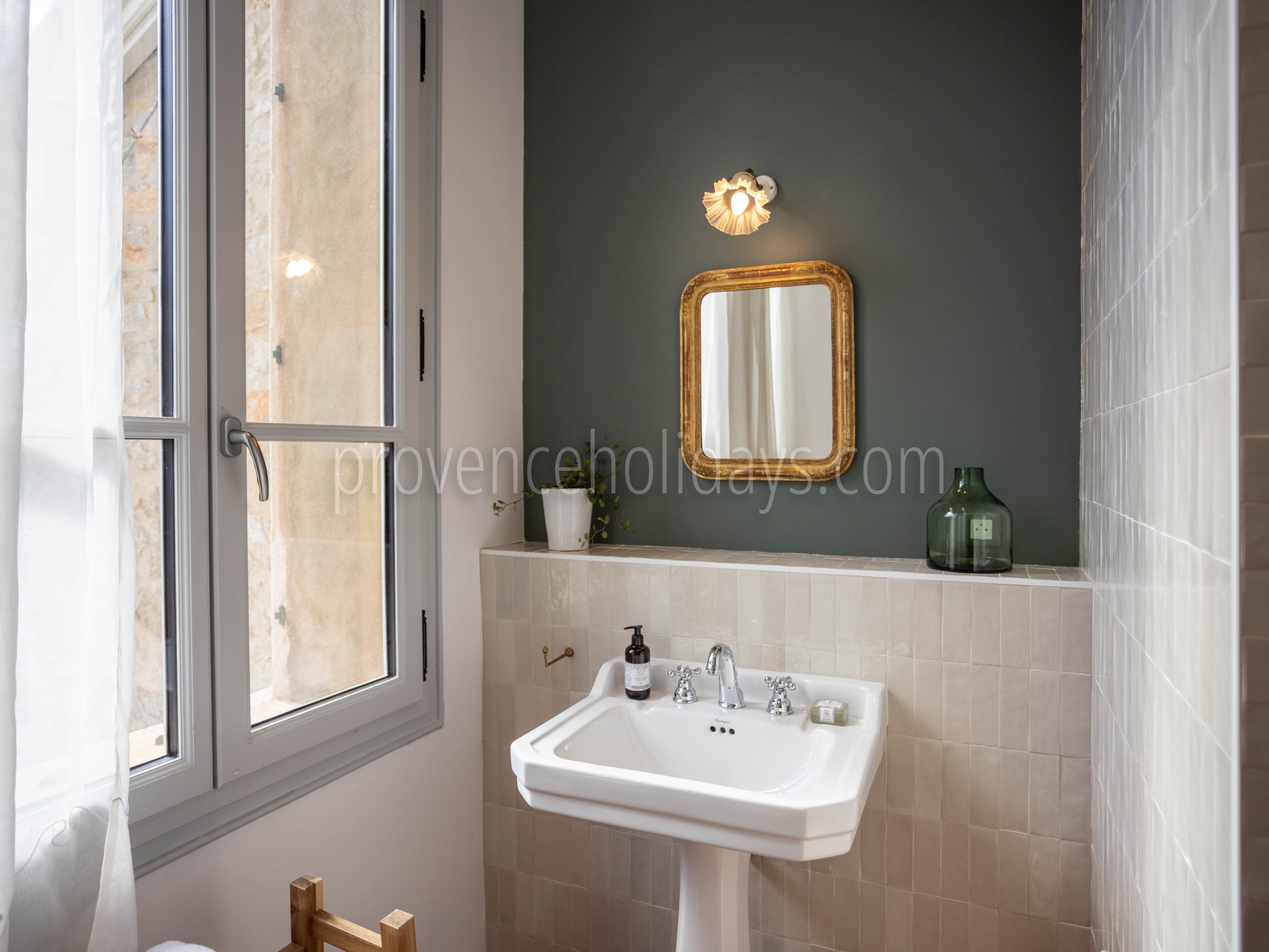 18 - Domaine Ora: Villa: Bathroom