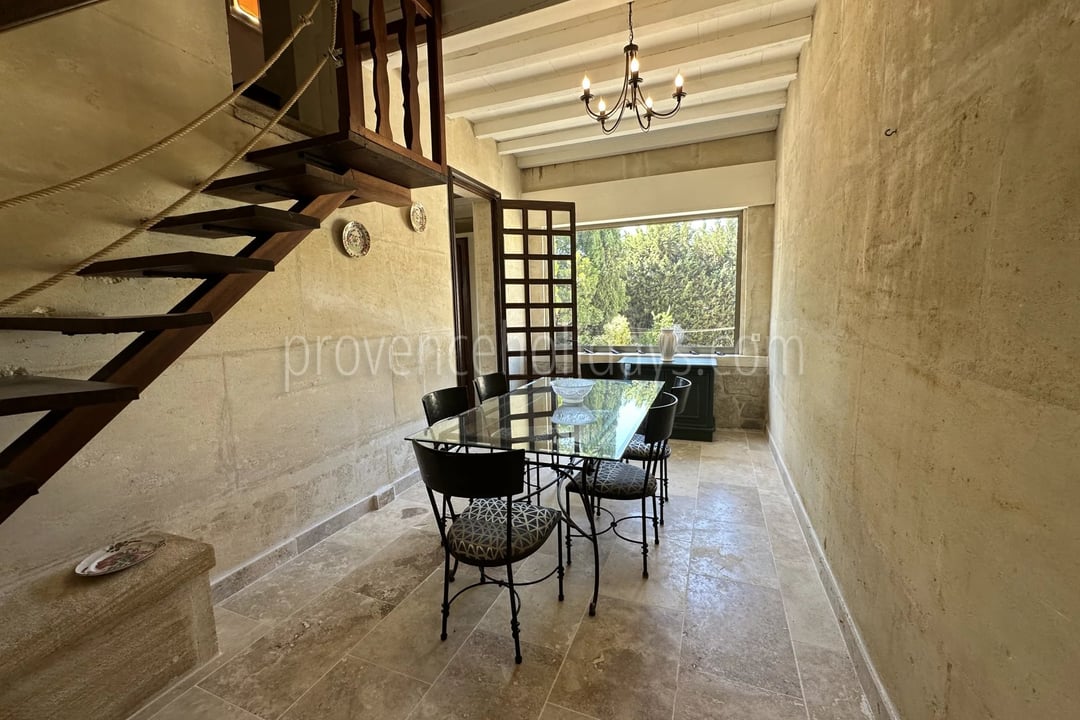 13 - Gerenoveerd huis in Fontvieille: Villa: Interior