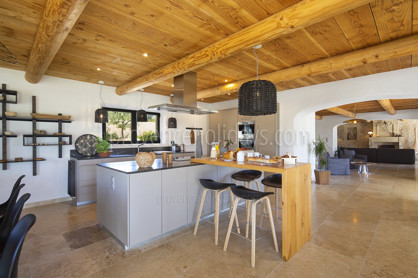 19 - Mas des Thyms: Villa: Interior