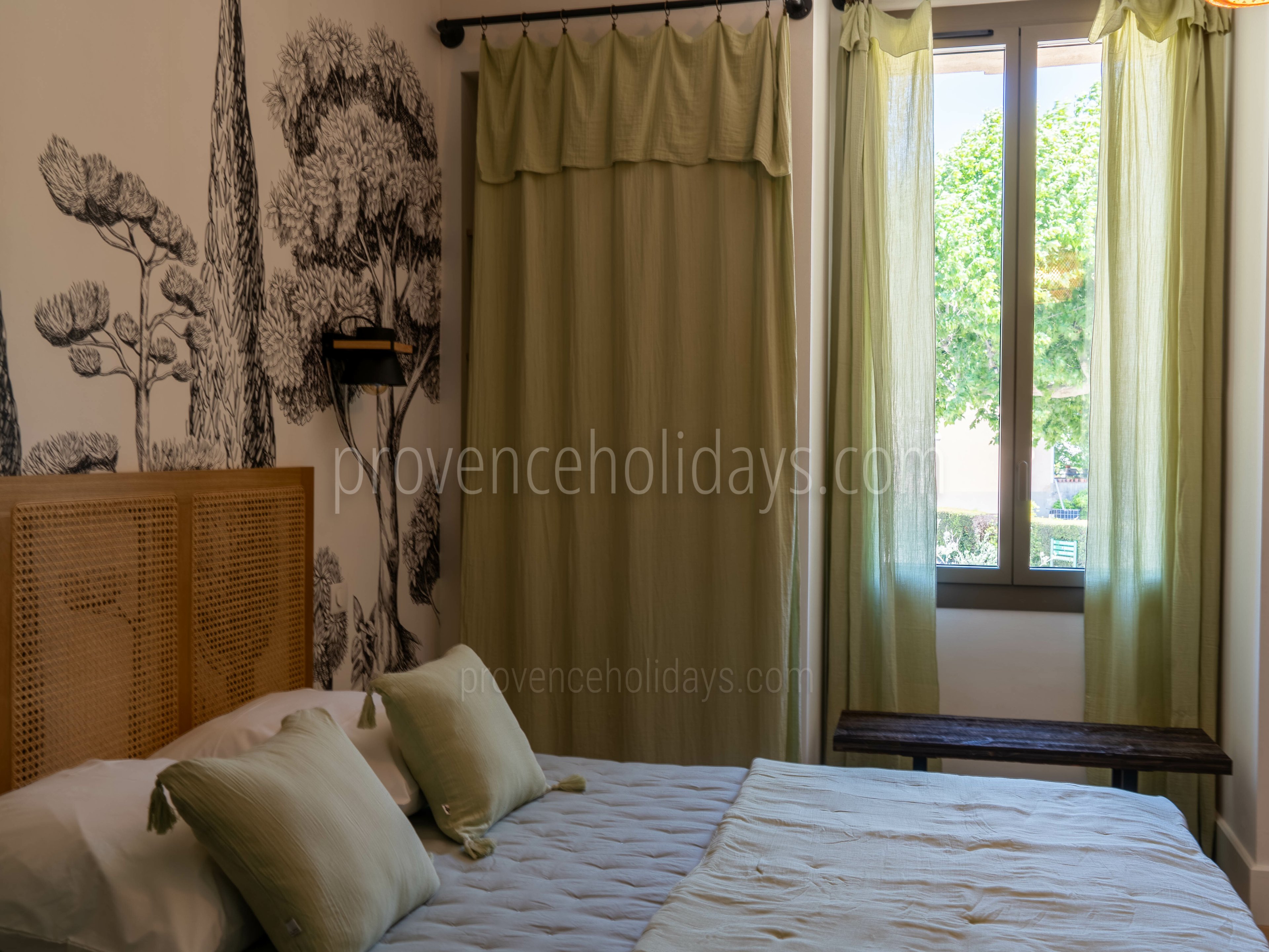 35 - Bastide Leontin: Villa: Bedroom