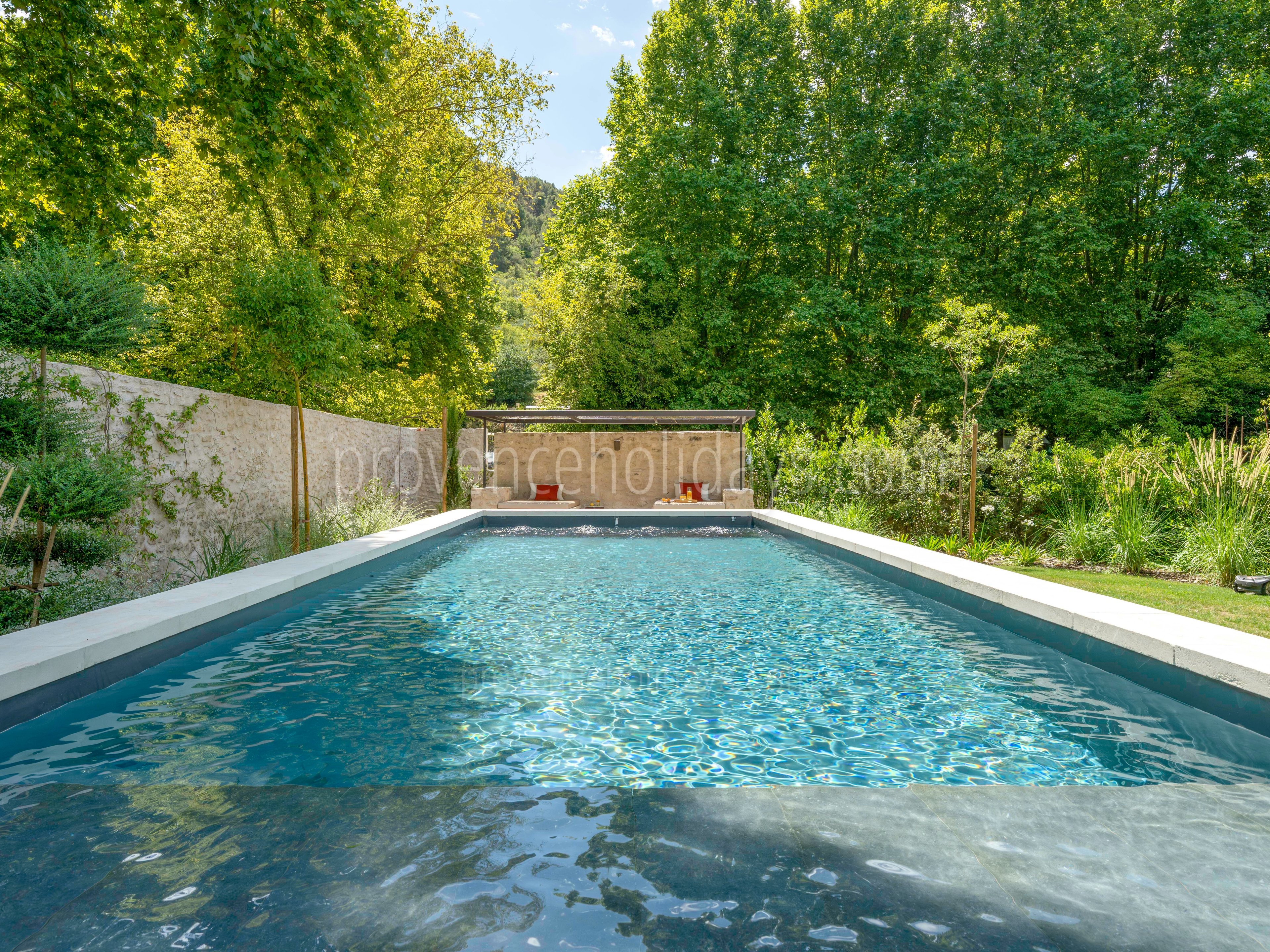 5 - Domaine de la Sorgue: Villa: Pool