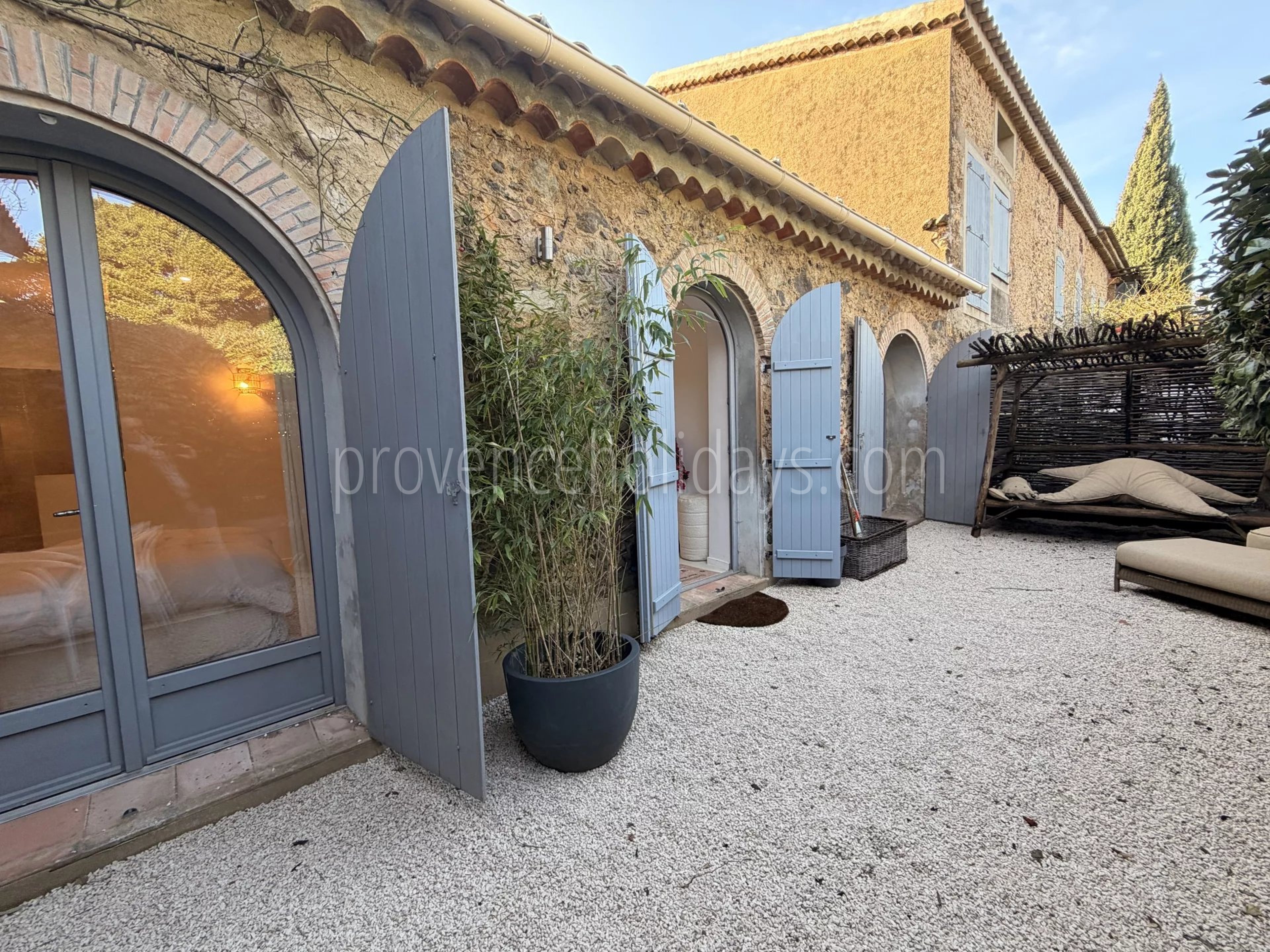 7 - Single-storey mas in Gassin: Villa: Exterior