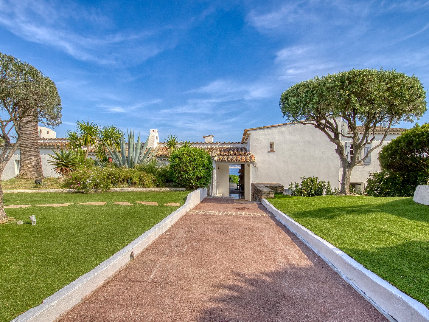 44 - Azur Sérénité: Villa: Exterior