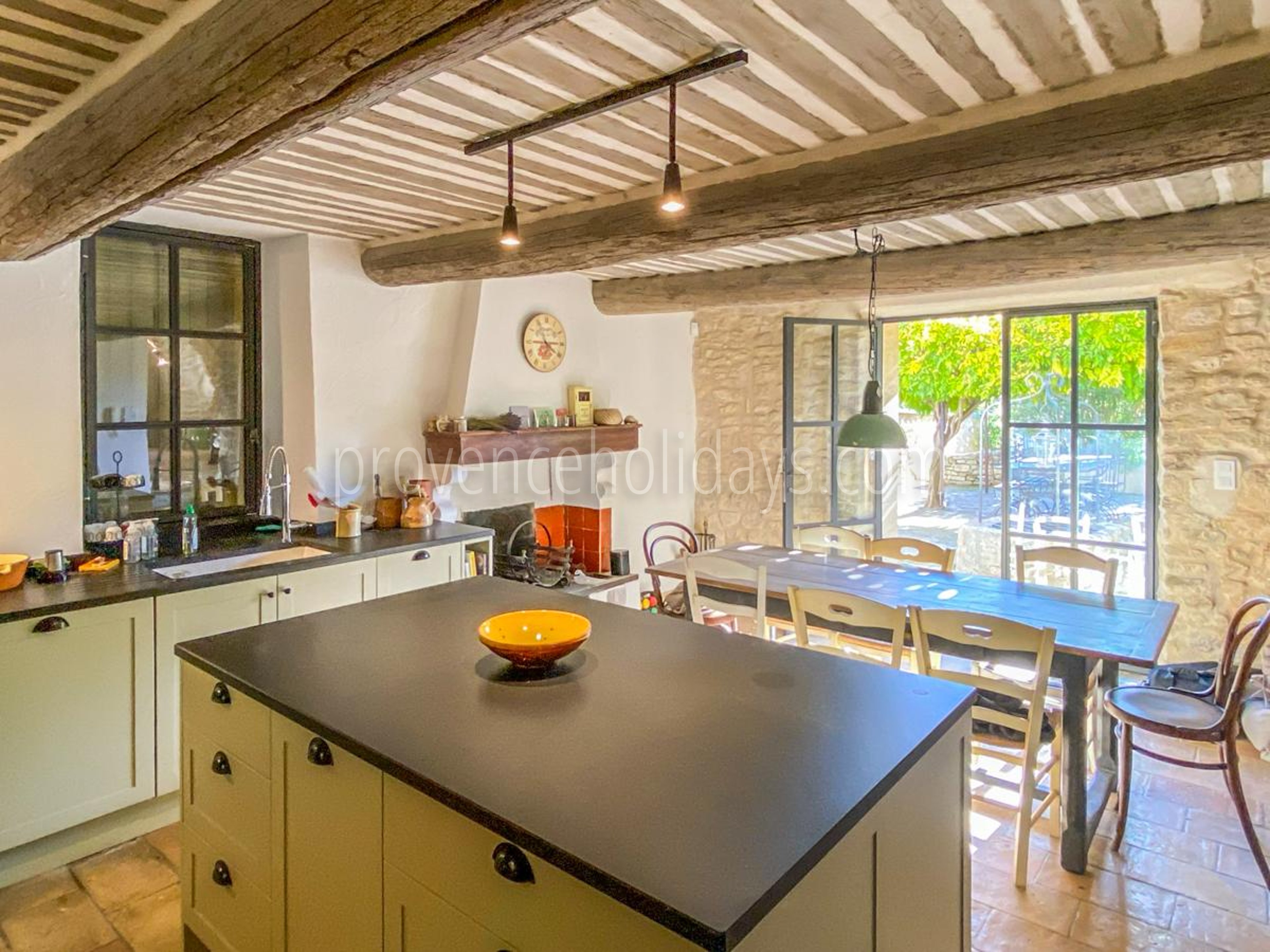 35 - Le Refuge du Soleil: Villa: Interior