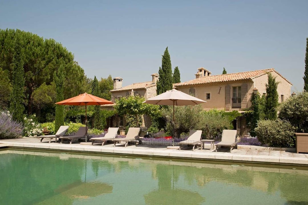 Farmhouse, bedrooms with air Conditioning in Eygalières - Swimming Pool