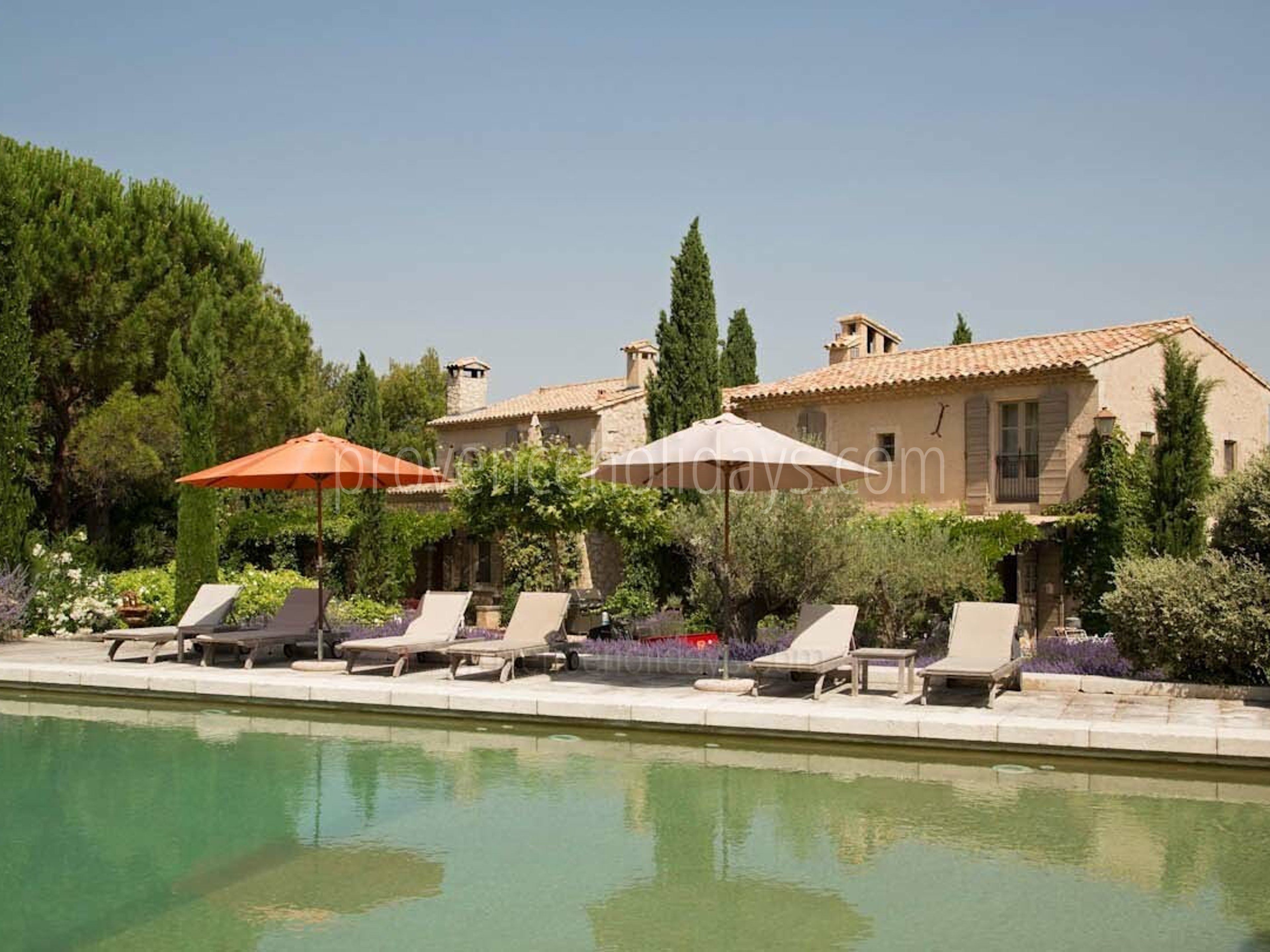 2 - Le Mas des Lavandes: Villa: Pool