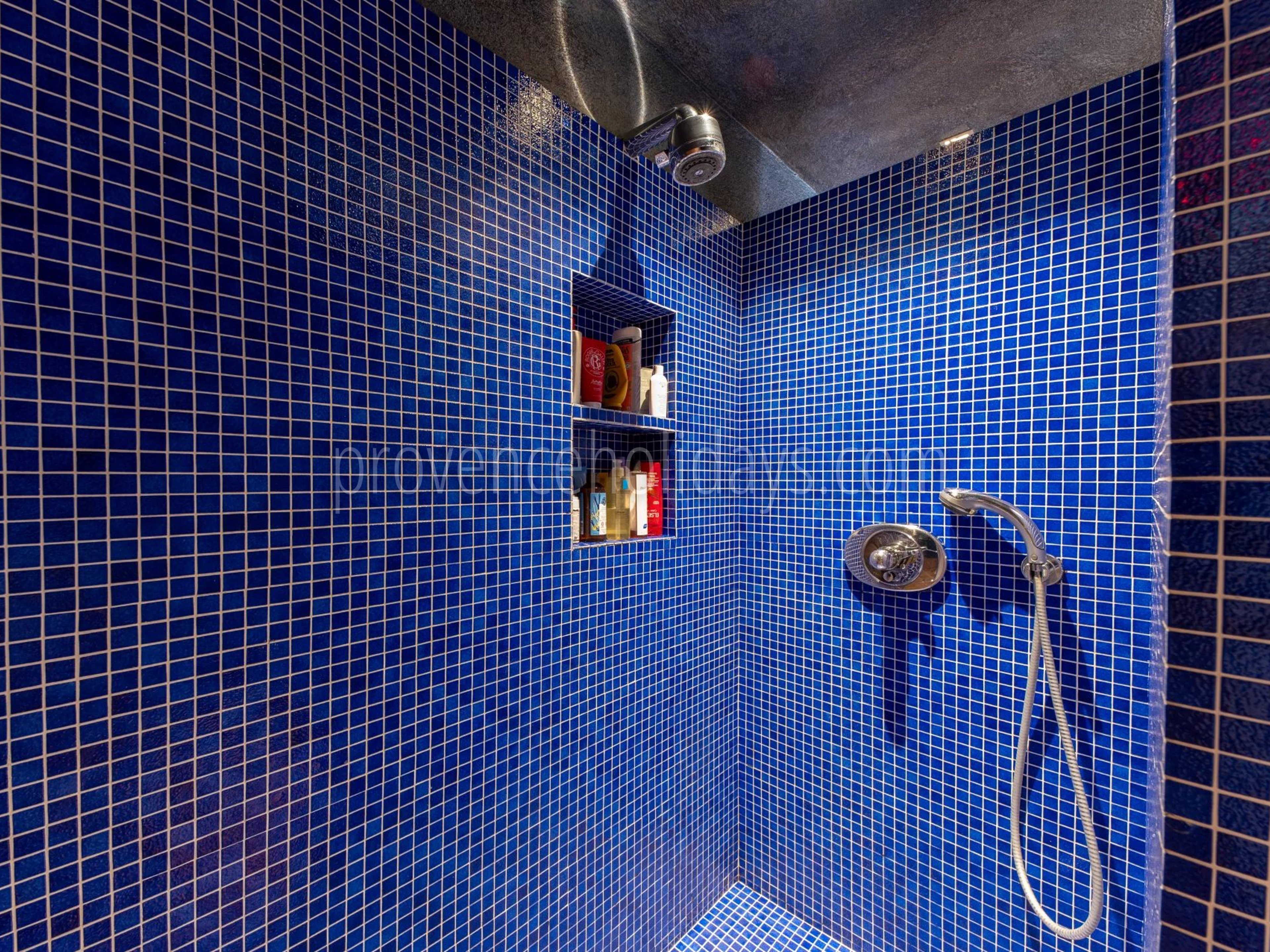 75 - Zeitgenössische Villa in Rayol-Canadel-sur-Mer: Villa: Bathroom