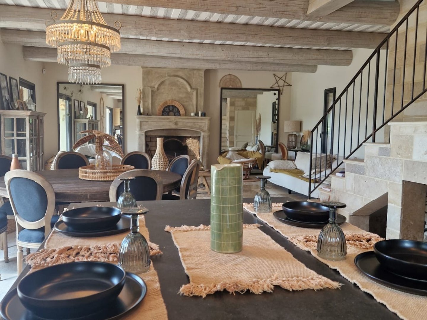41 - La Roque sur Pernes: Villa: Interior - Living room - Main house
