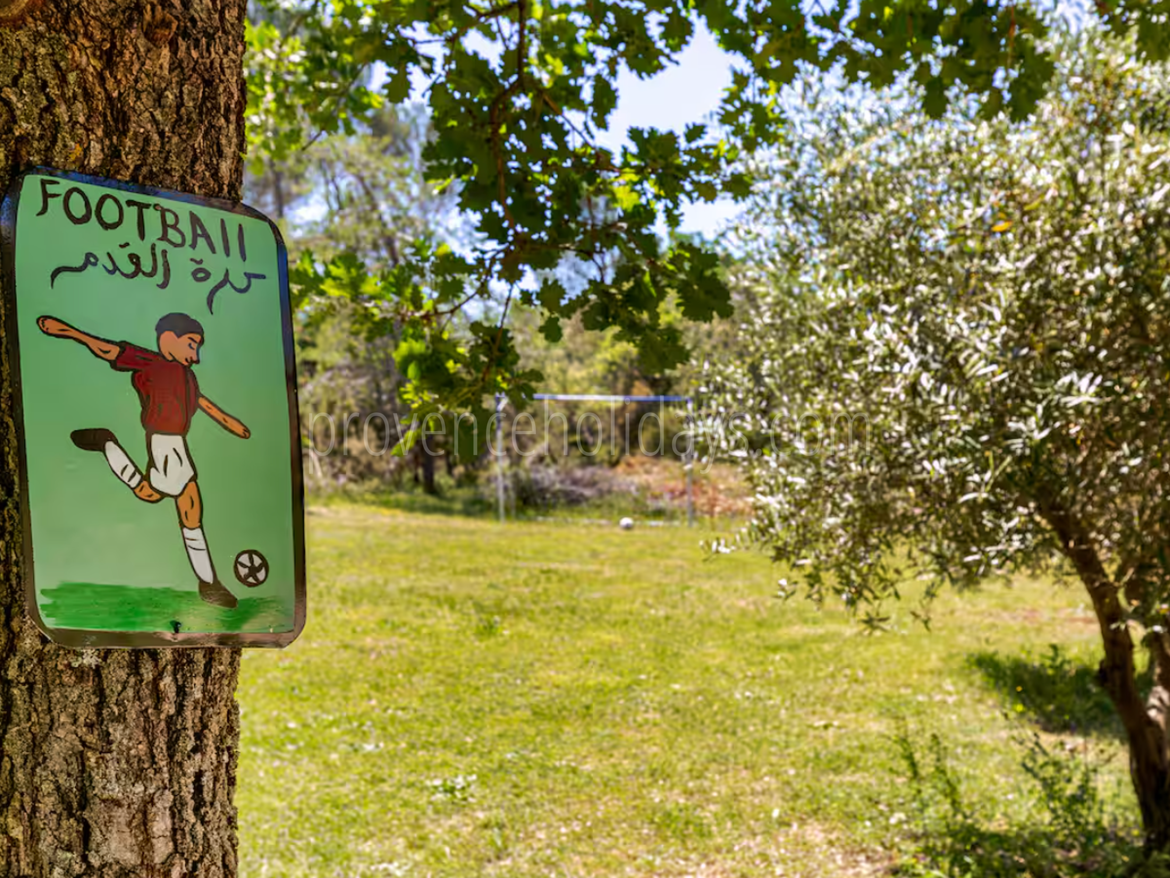 41 - Les Vues du Luberon: Villa: Exterior