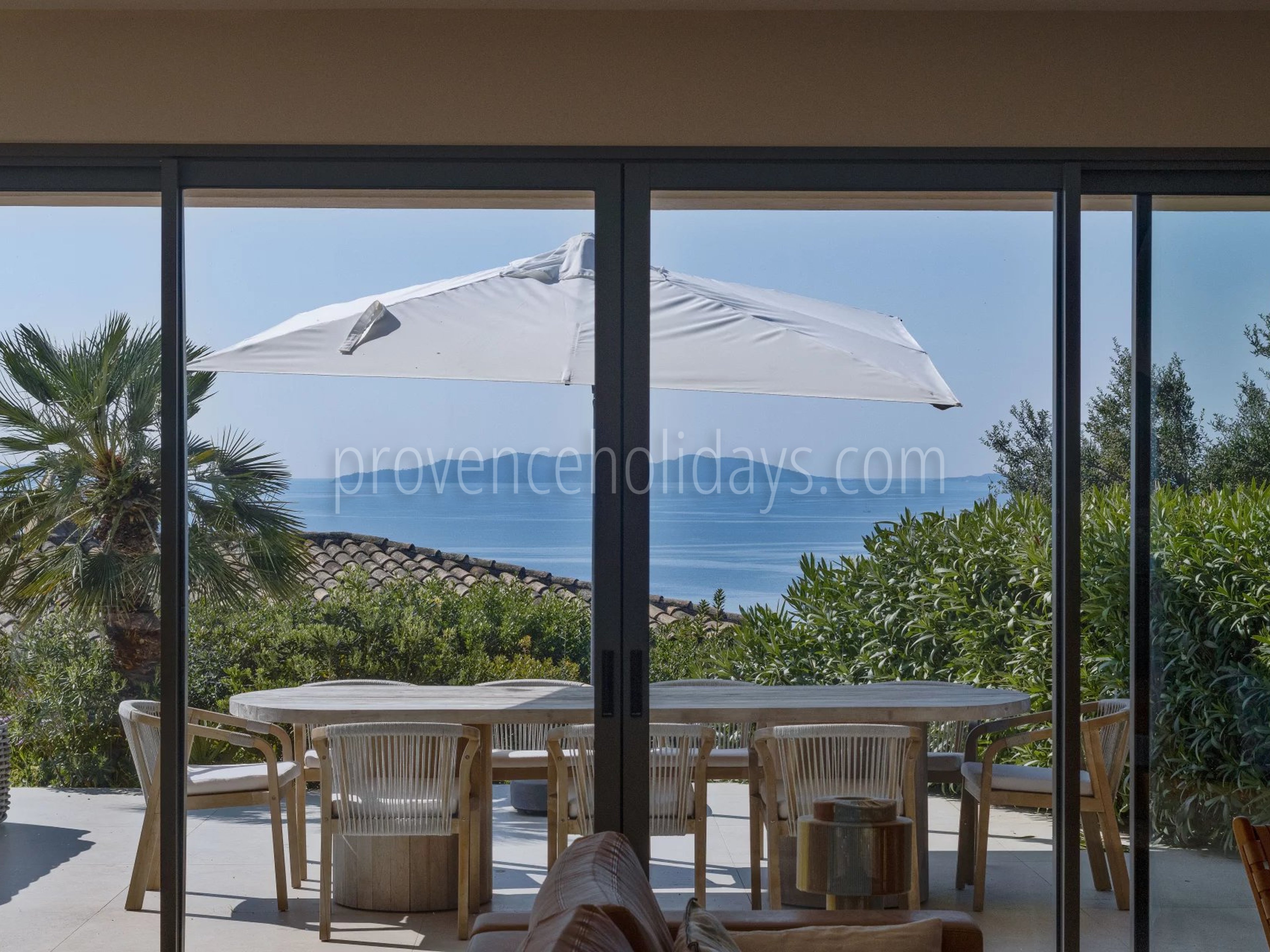 12 - Gerenoveerde villa in Rayol-Canadel-sur-Mer: Villa: Exterior