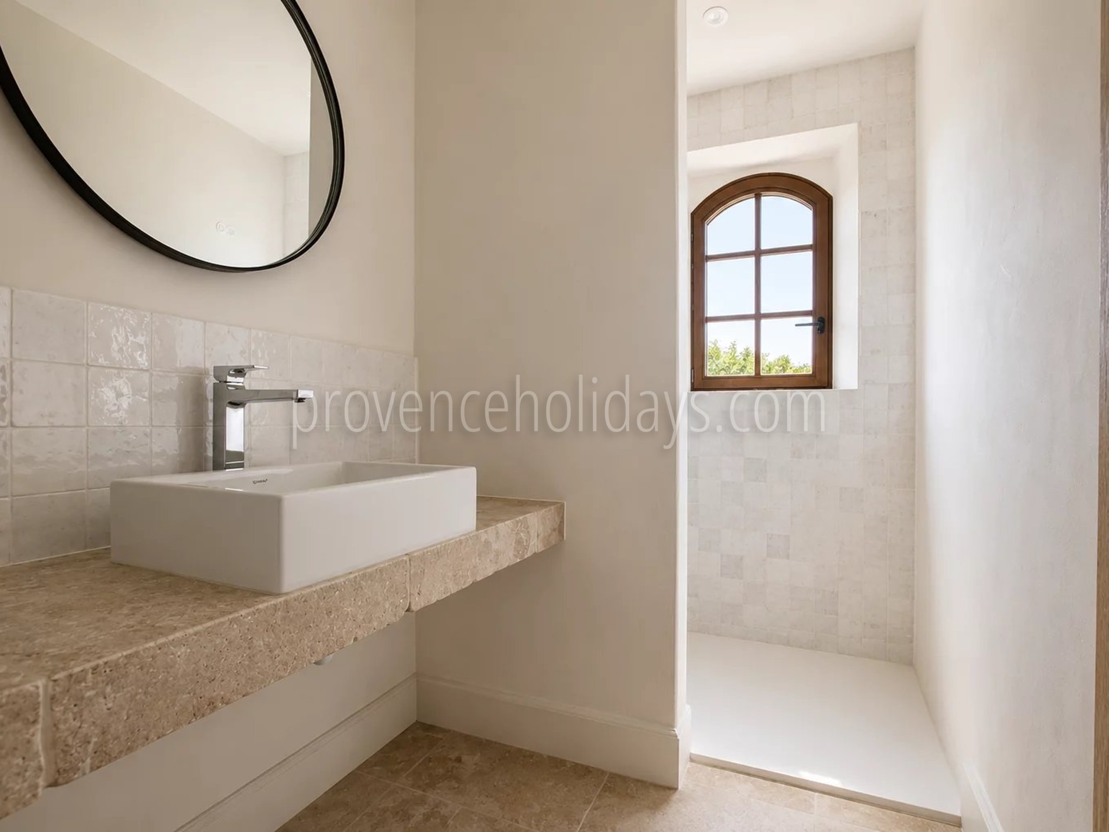 26 - Mas contemporain à Eygalières: Villa: Bathroom