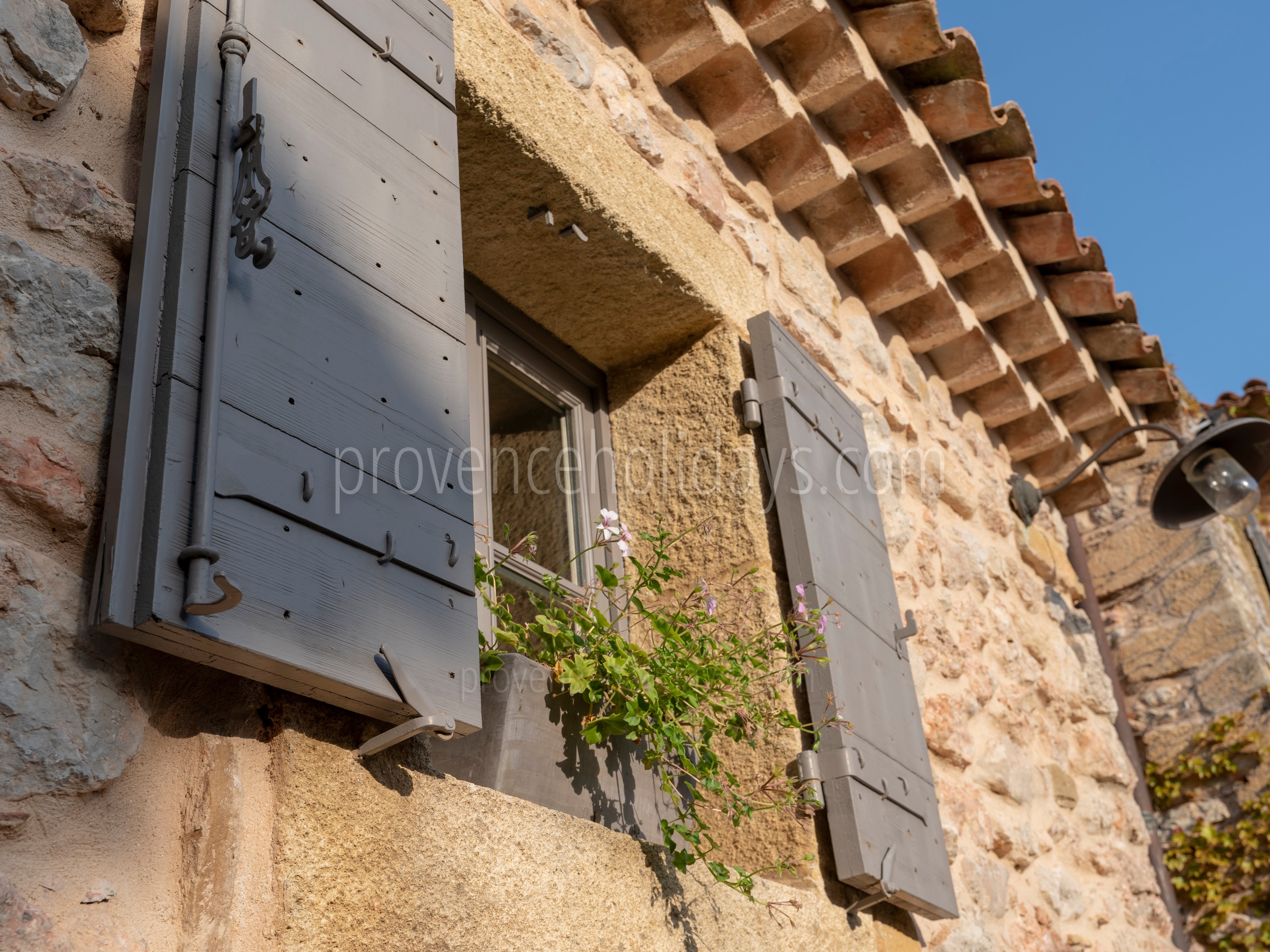 17 - Domaine de la Sainte Victoire: Villa: Exterior