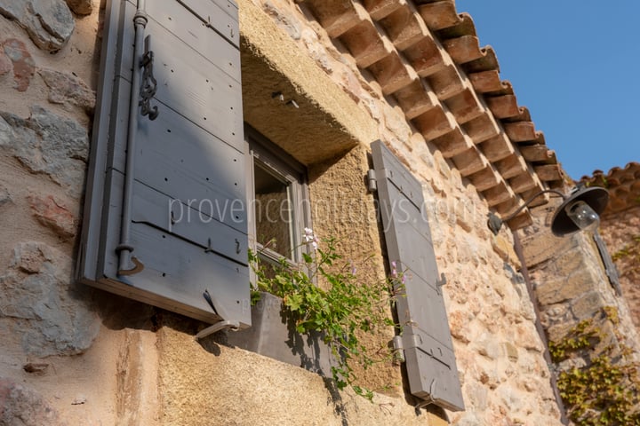 17 - Domaine de la Sainte Victoire: Villa: Exterior