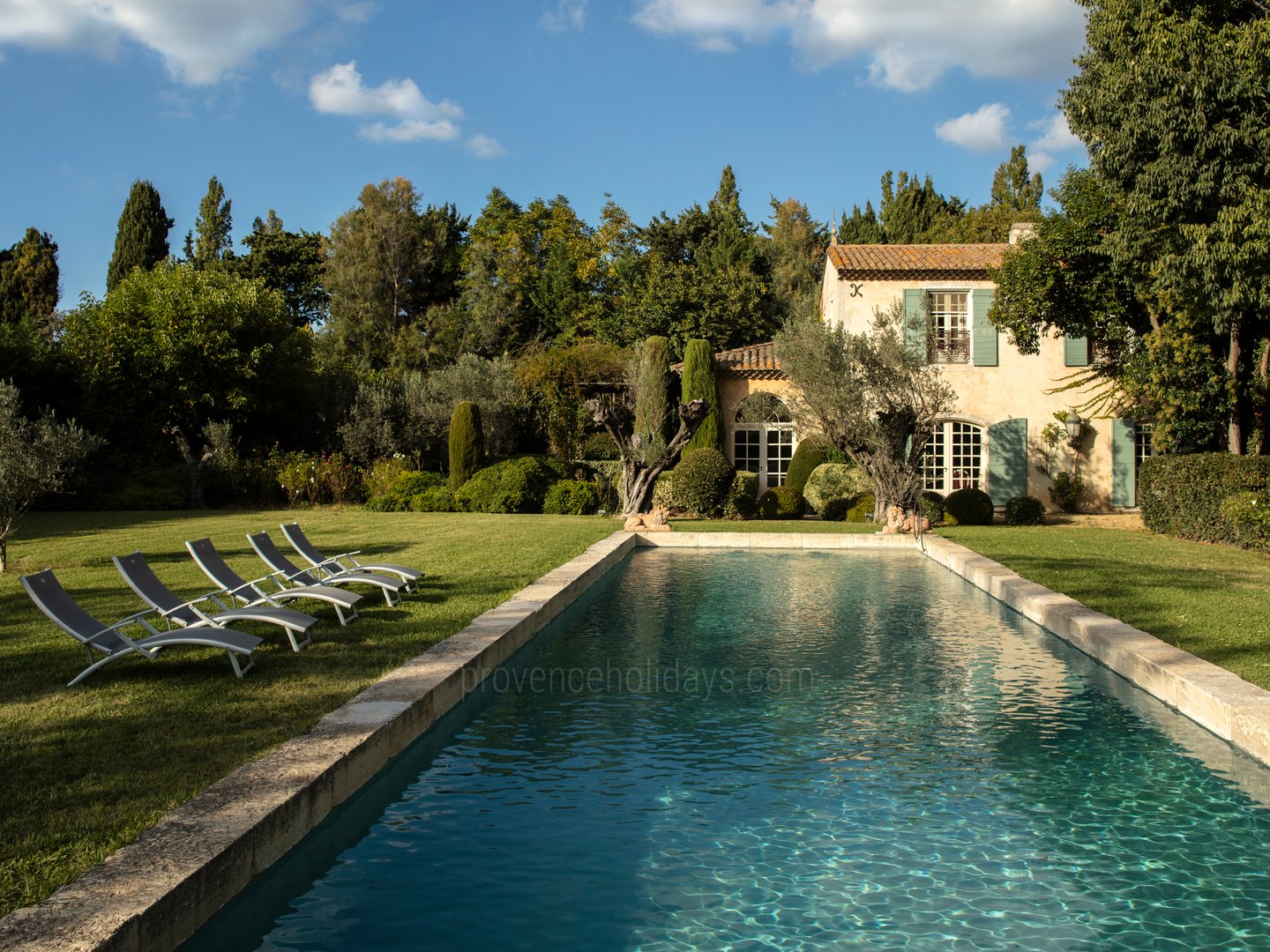 2 - Domaine de Mouriès: Villa: Exterior