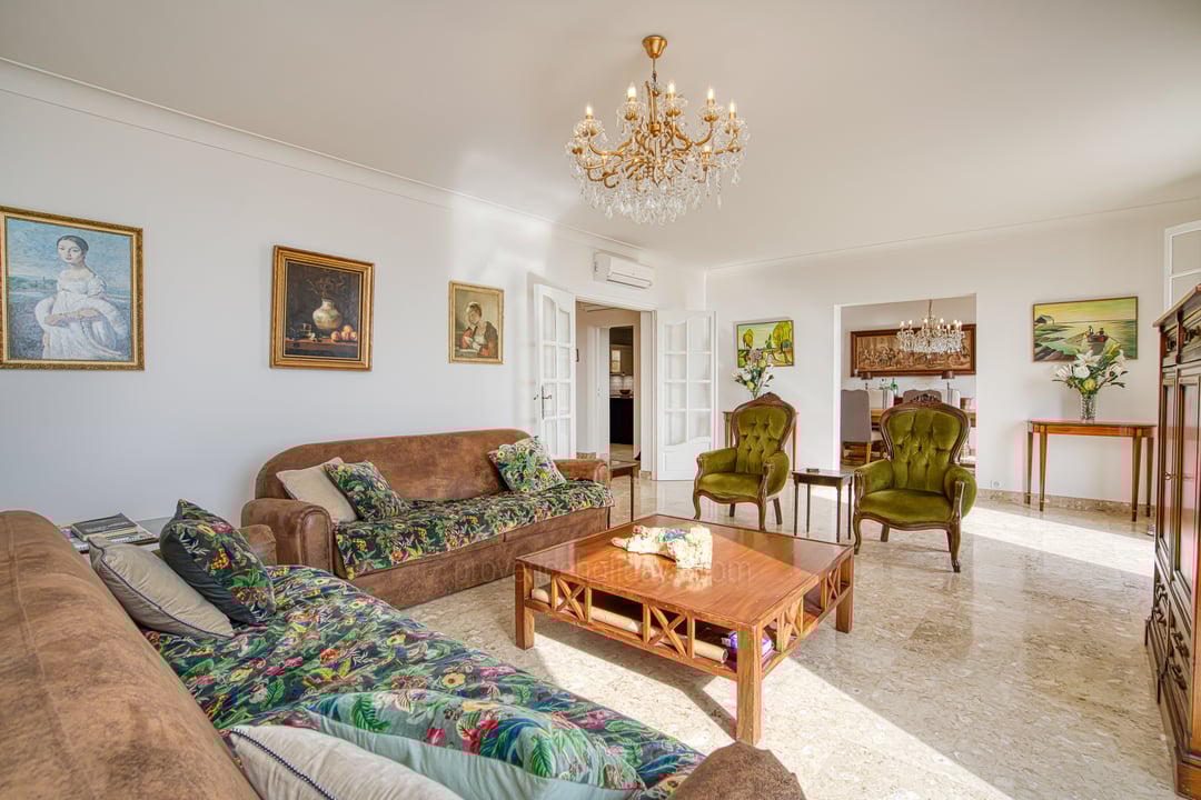 15 - Villa Solaria: Villa: Interior