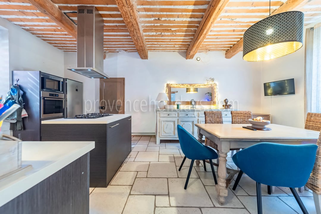 12 - Mas with pool in Bonnieux: Villa: Interior