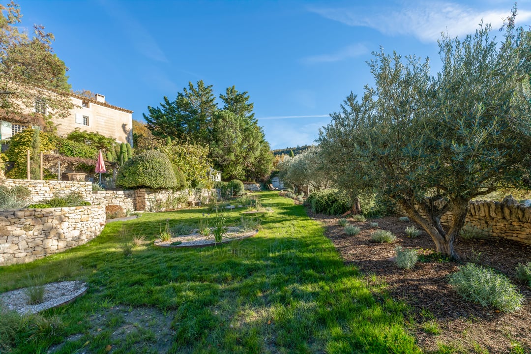 22 - 18e-eeuwse Bastide met uitzicht op de Luberon te koop - Bonnieux: Villa: Exterior
