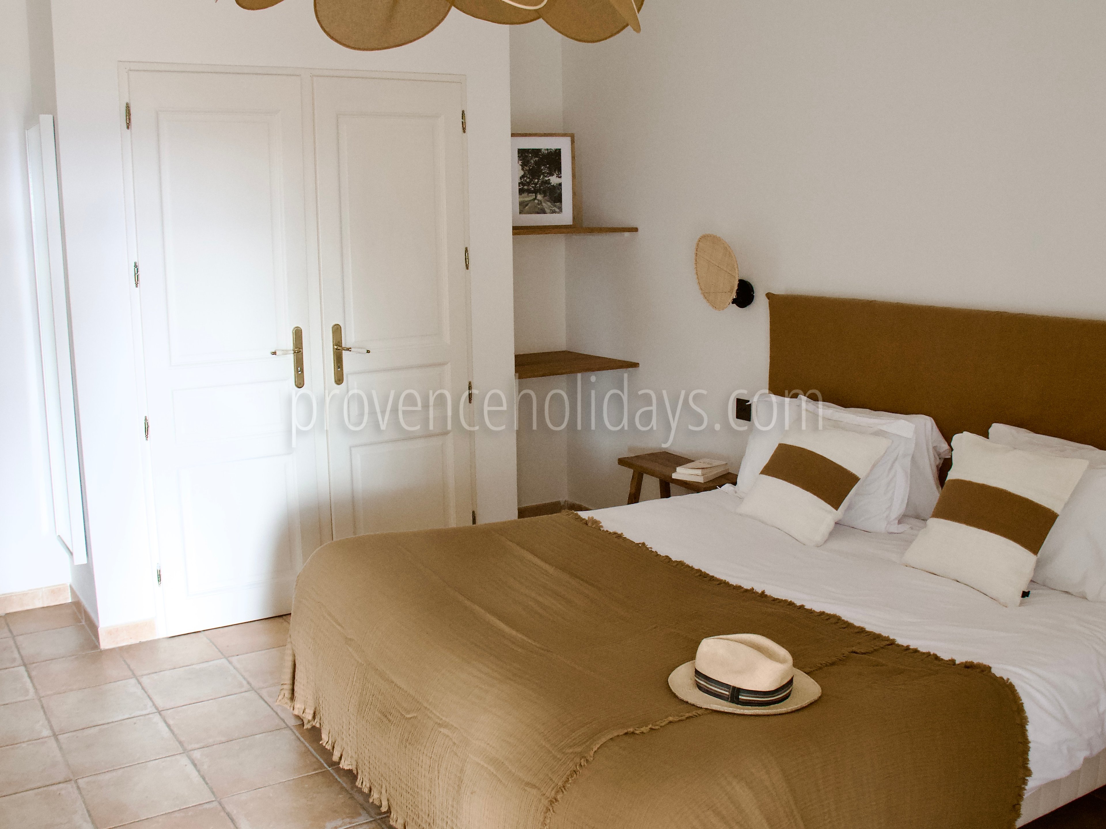 54 - Mas des Collines du Luberon: Villa: Bedroom