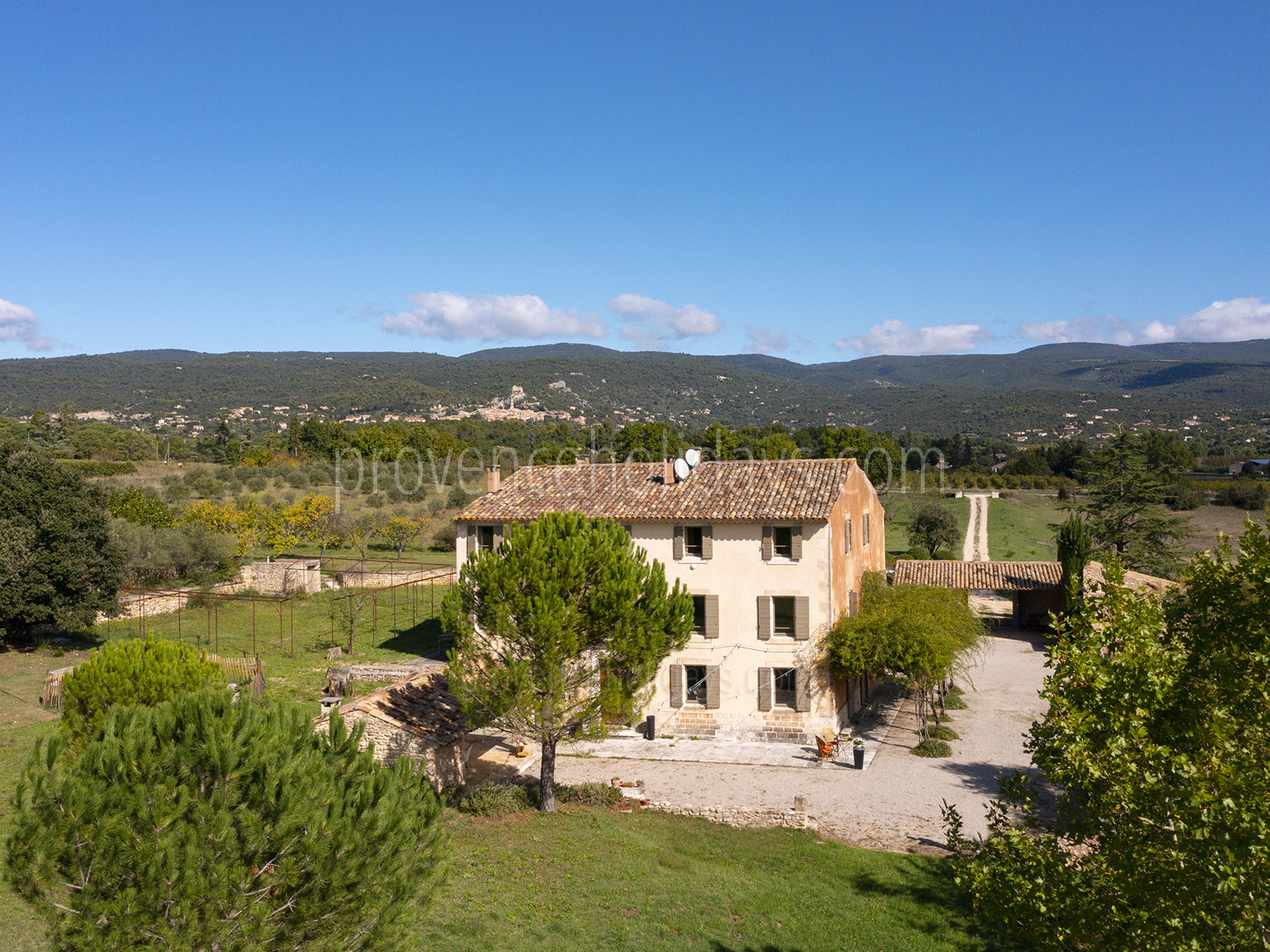 66 - La Bastide des Sources: Villa: Exterior