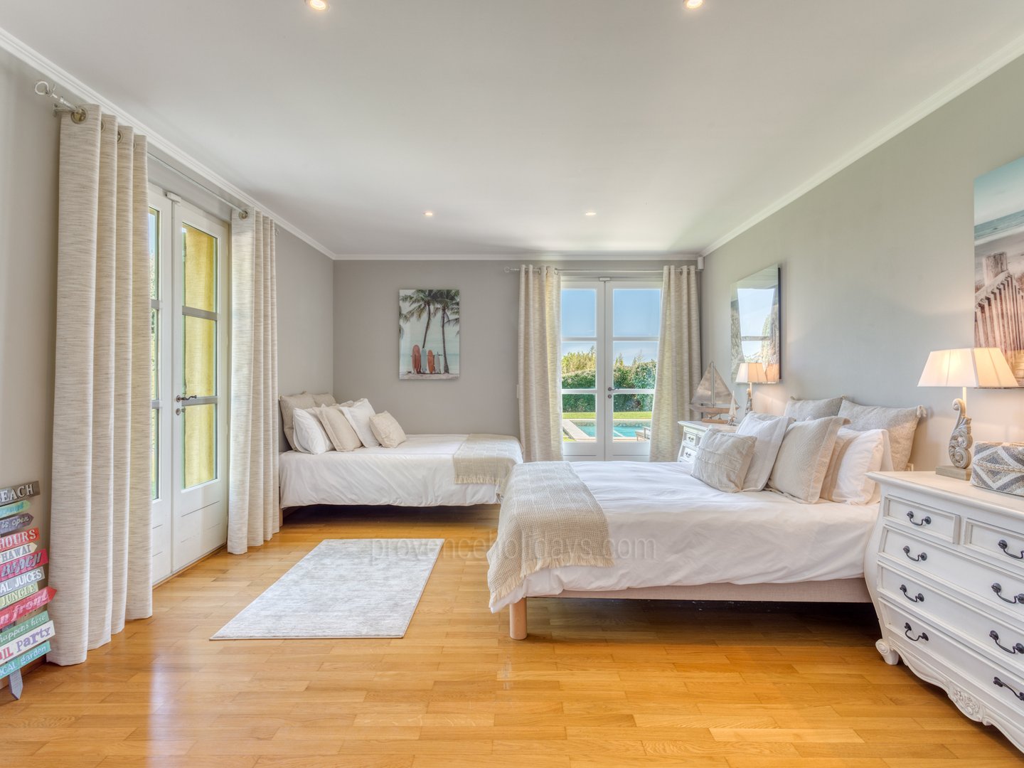 16 - Bastide Eternelle: Villa: Bedroom