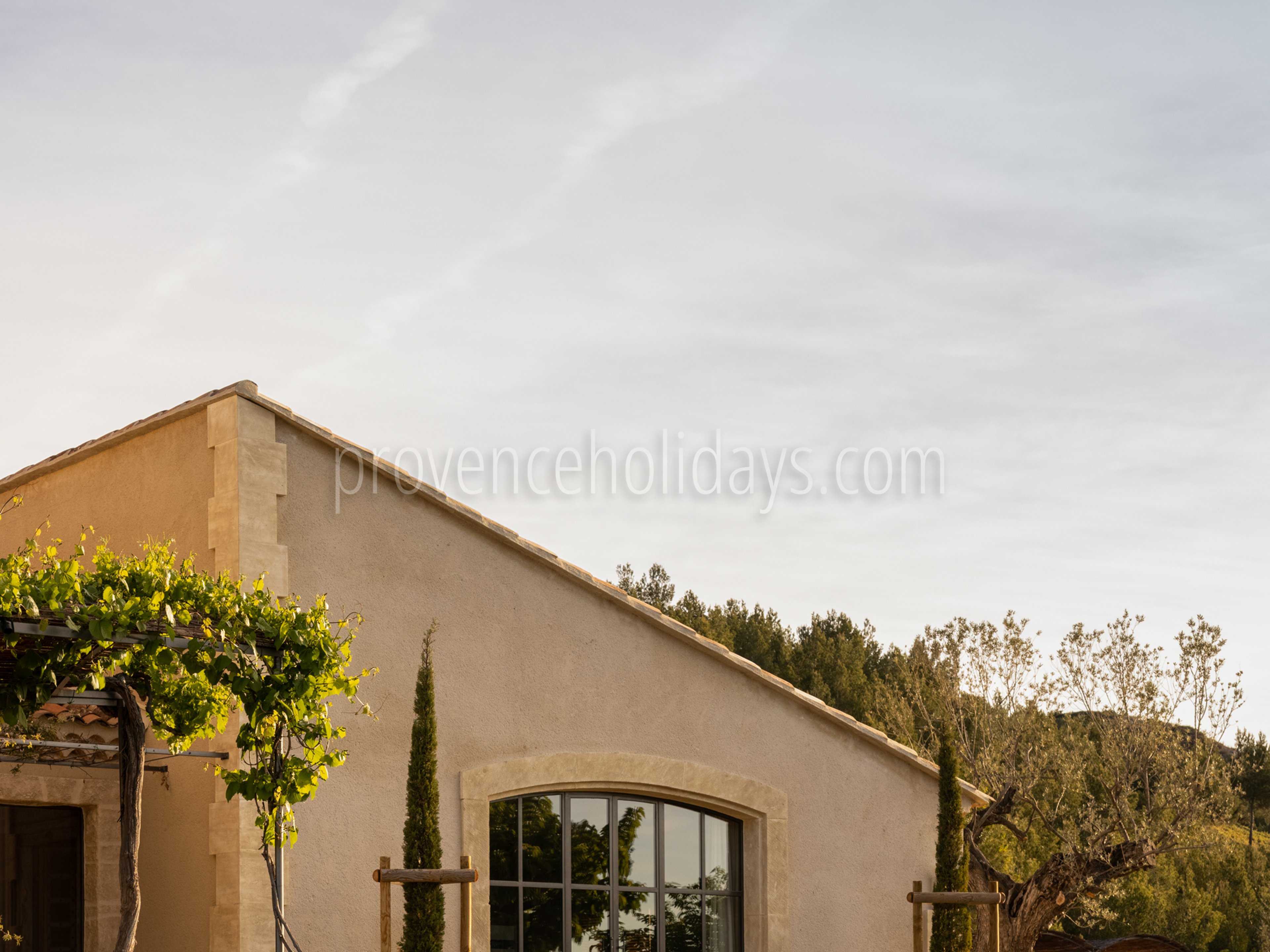 20 - Mas des Collines: Villa: Exterior