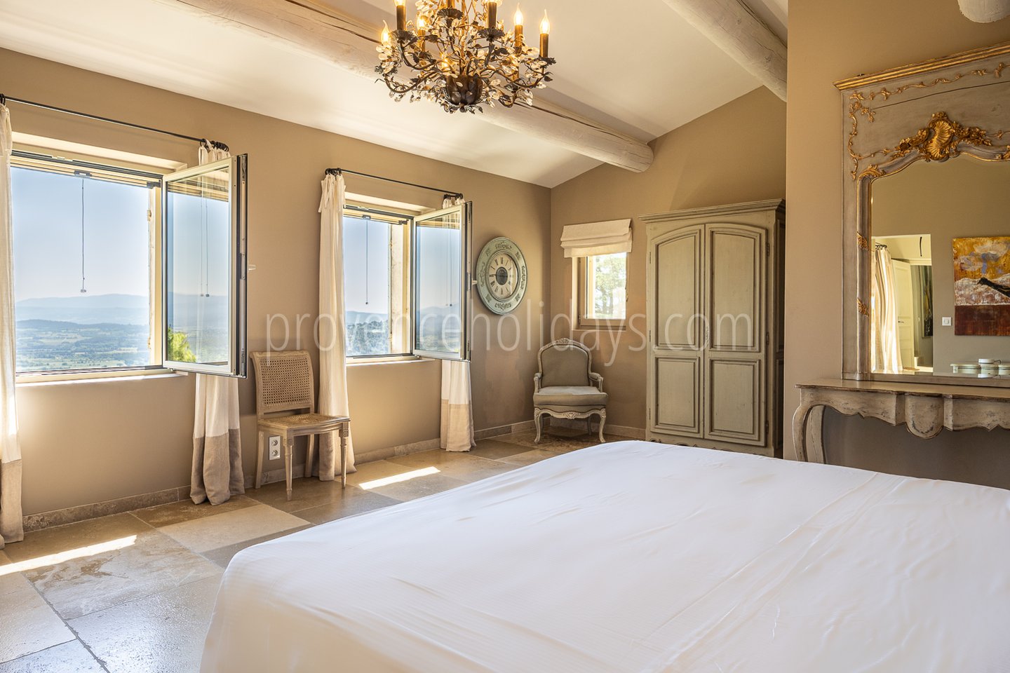 25 - Villa Alta Provence: Villa: Bedroom