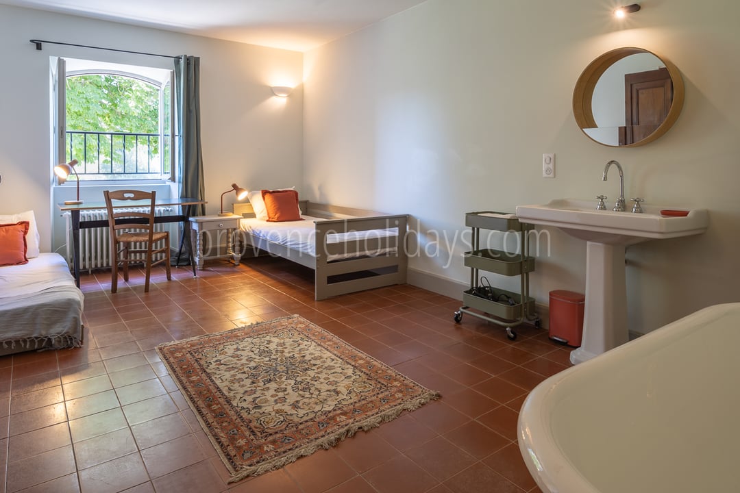 14 - Mas du Lierre: Villa: Bedroom