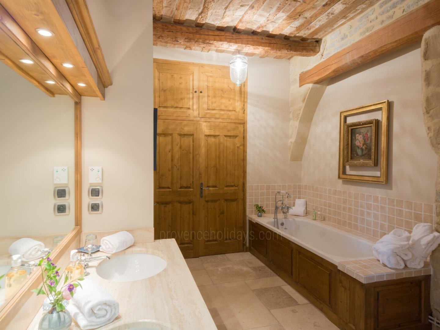 46 - Domaine d\'Uzès: Villa: Bathroom