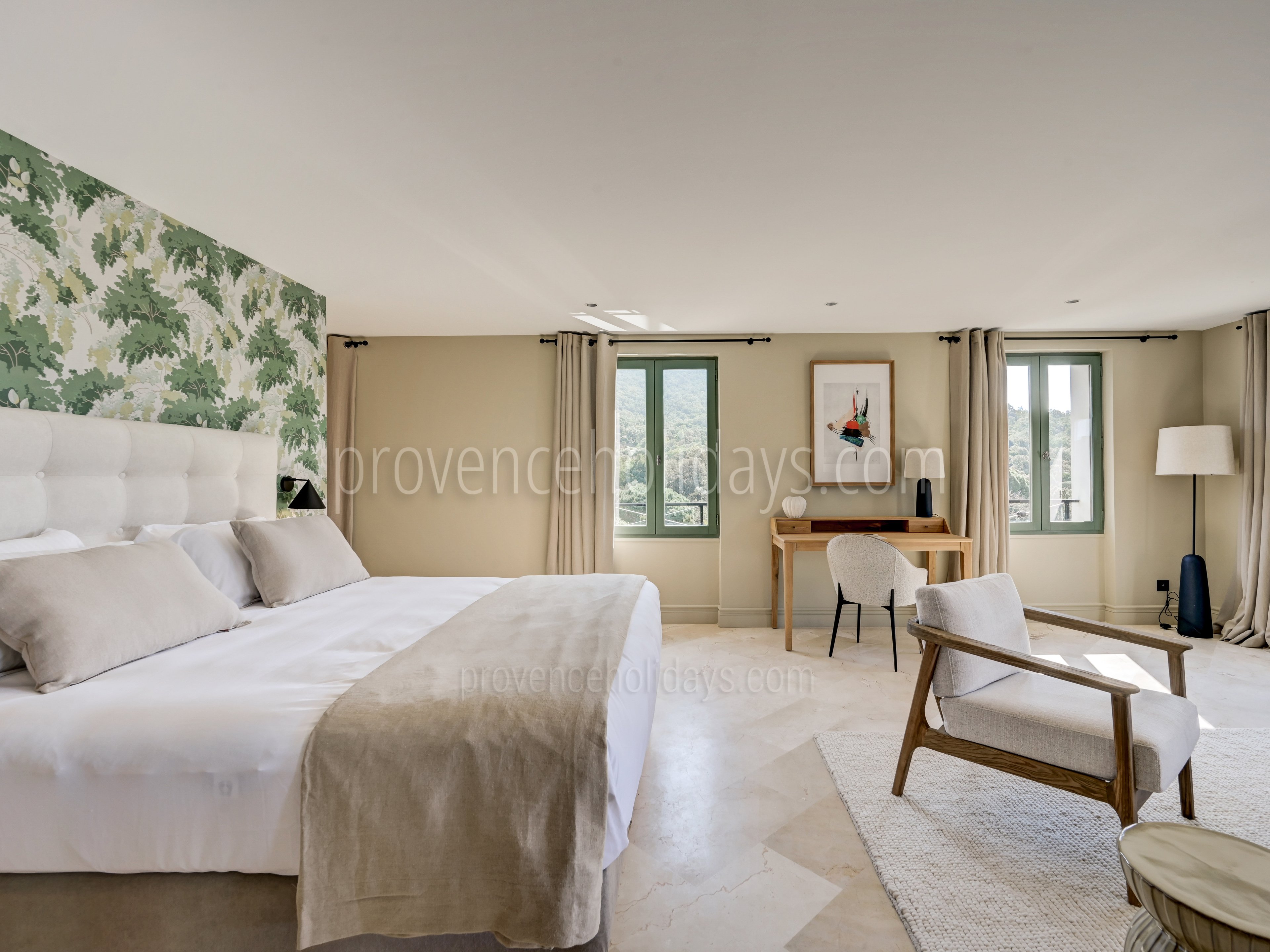 25 - Villa Castel: Villa: Bedroom