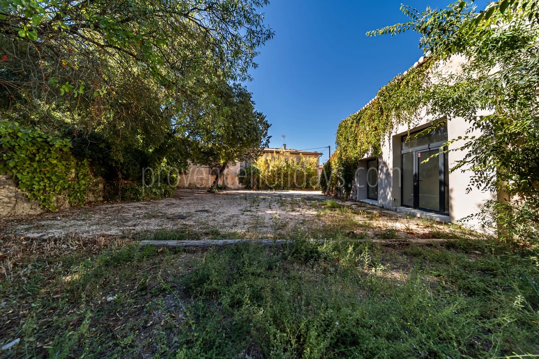 10 - Mas rénové à L\'Isle-sur-la-Sorgue: Villa: Exterior