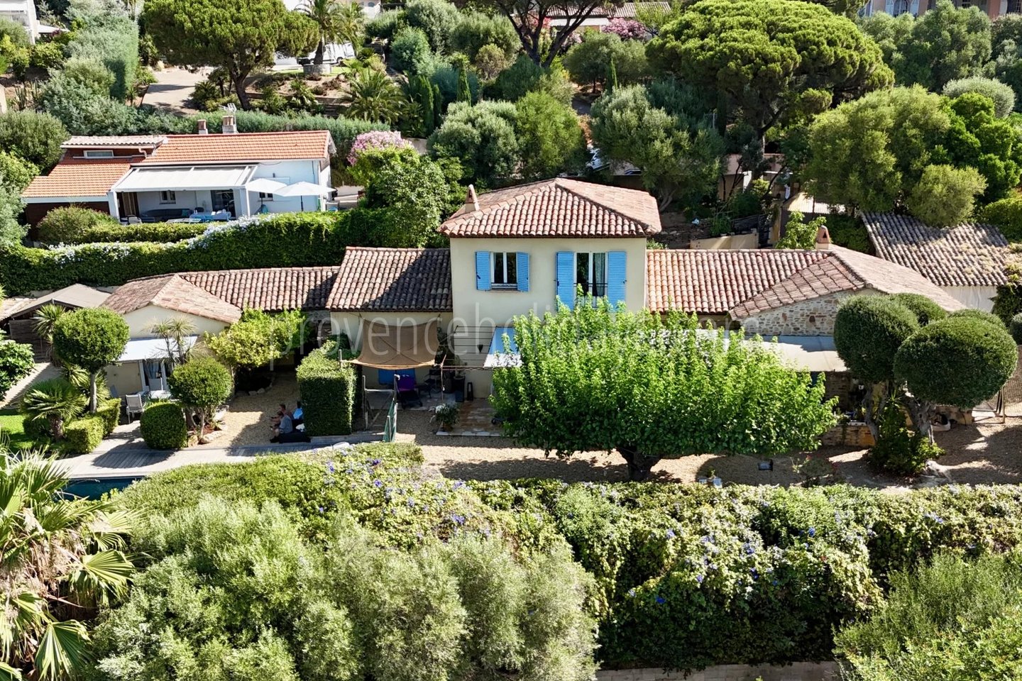 19 - Provençaalse villa in Cavalaire-sur-Mer: Villa: Exterior