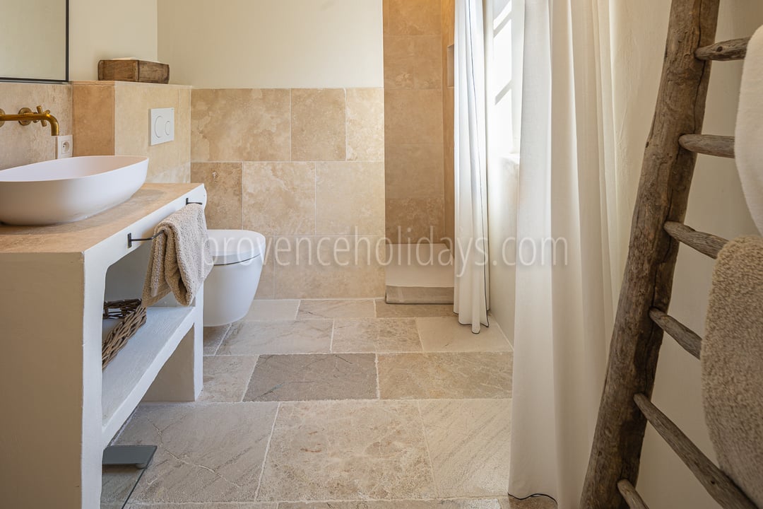 30 - Le Mazet des Collines: Villa: Bathroom