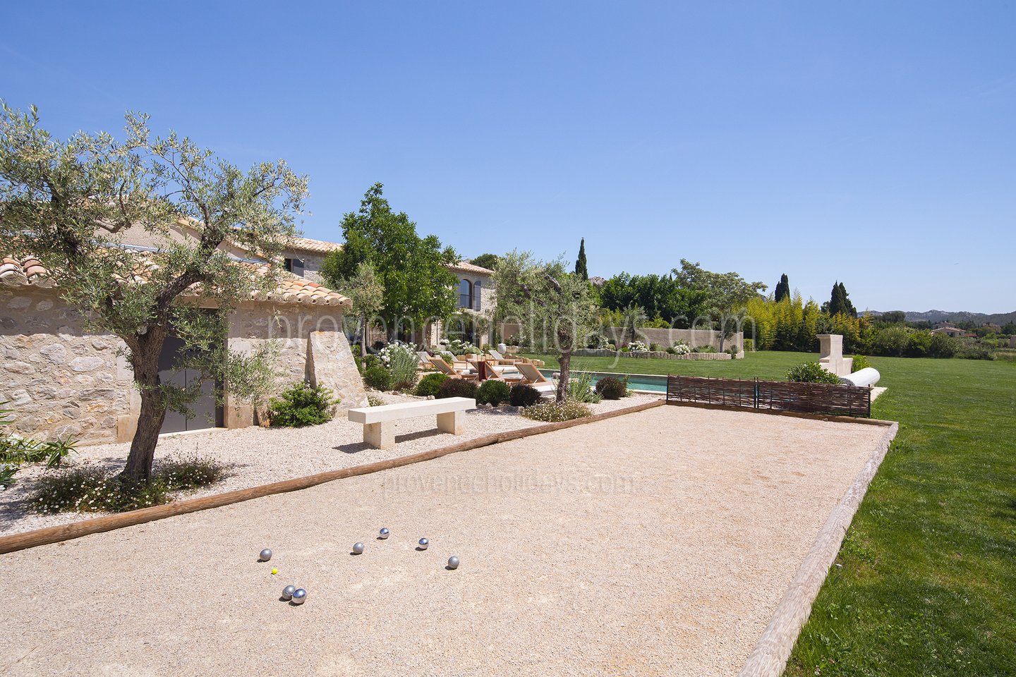 6 - Mas des Cerisiers: Villa: Exterior