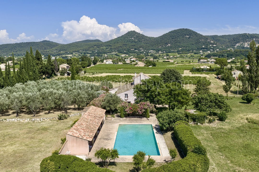 3 - Karaktervolle mas in Vaison-la-Romaine: Villa: Exterior