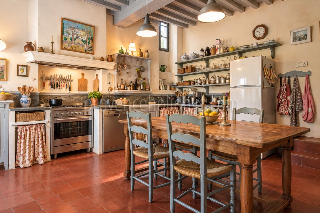 22 - Woning met een prachtig uitzicht in Aubignan: Villa: Interior