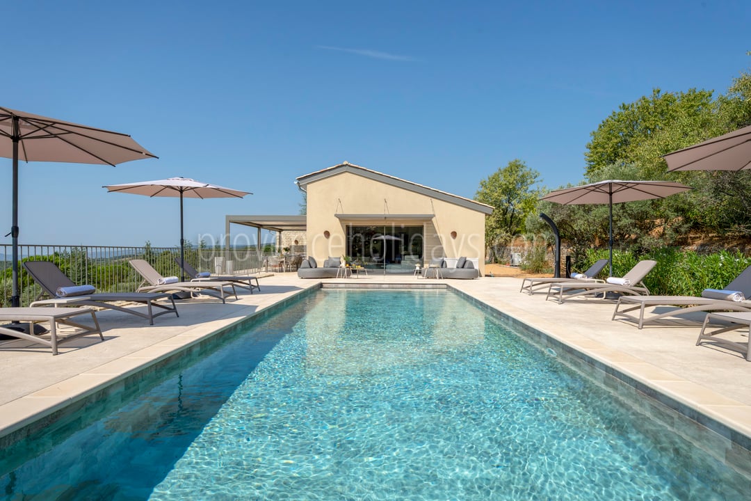 Propriété de luxe en Provence, vue panoramique, cinq chambres en suite 4 - Villa Clair de Luberon: Villa: Pool