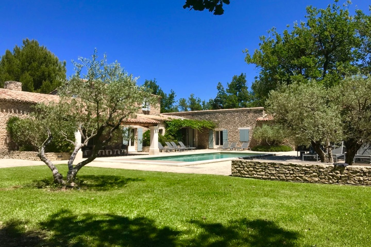 2 - Villa à Gordes: Villa: Exterior
