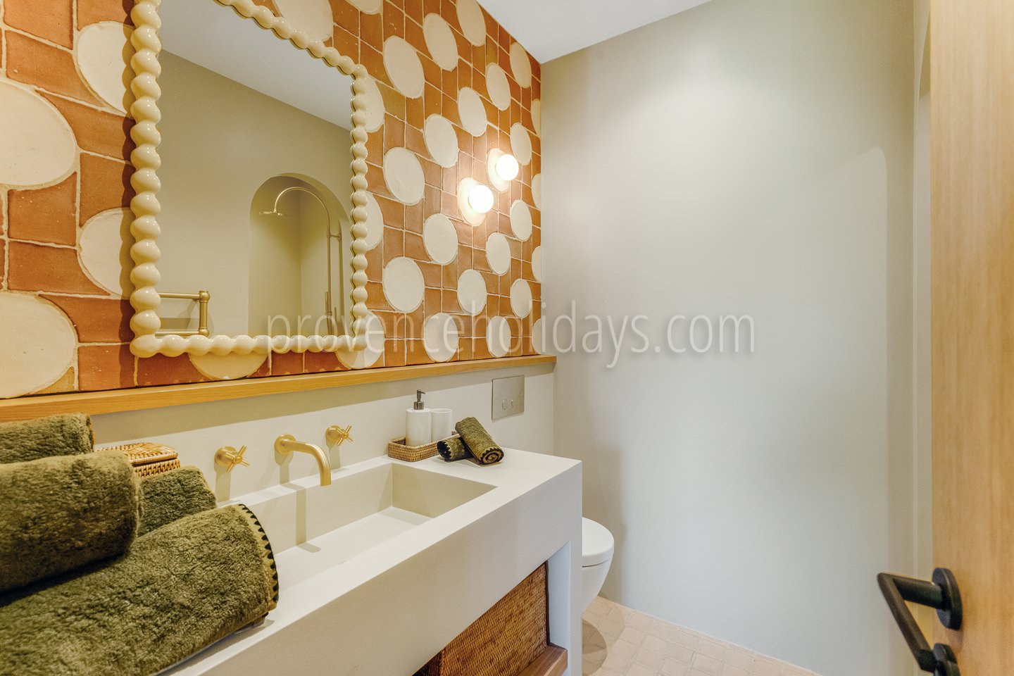 7 - La Tropézienne: Villa: Bathroom