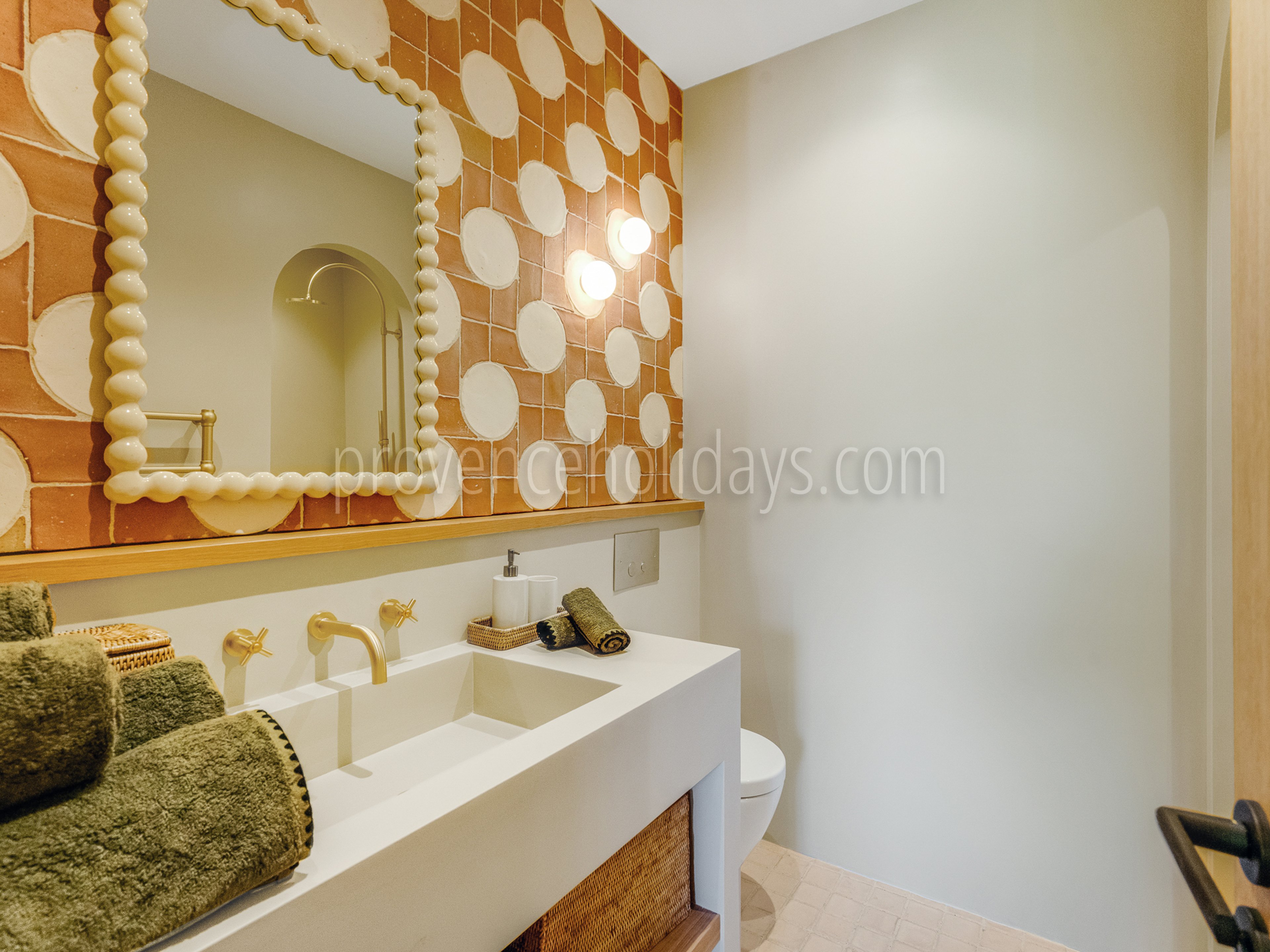 7 - La Tropézienne: Villa: Bathroom